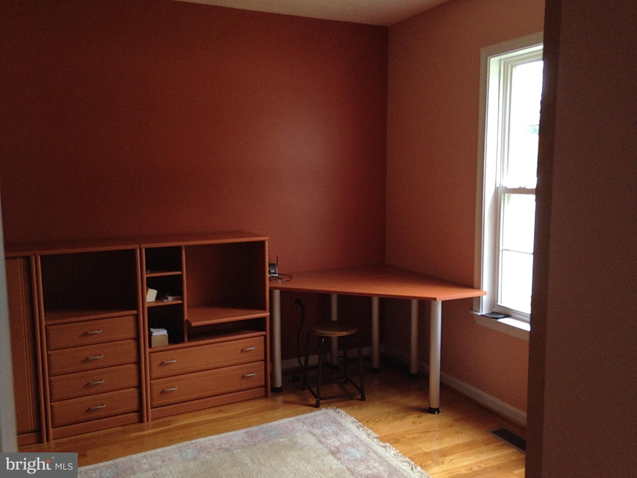 ALBIN VILLAGE - Residential Lease