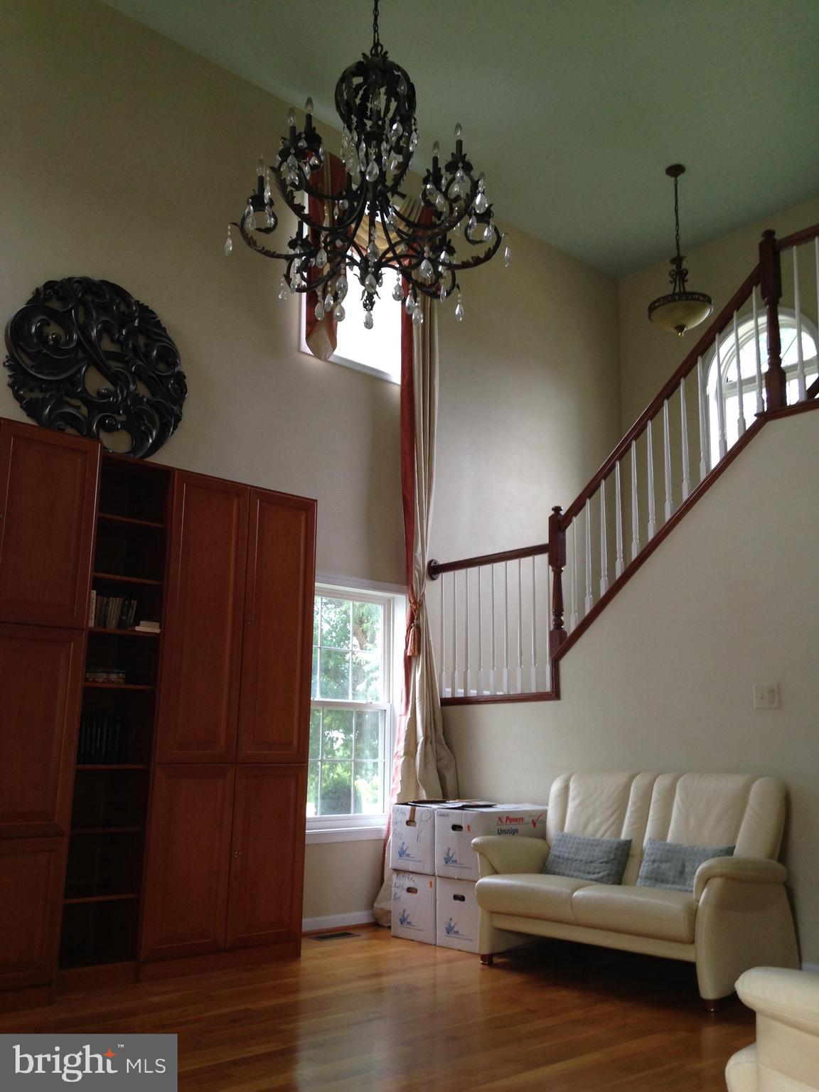 ALBIN VILLAGE - Residential Lease