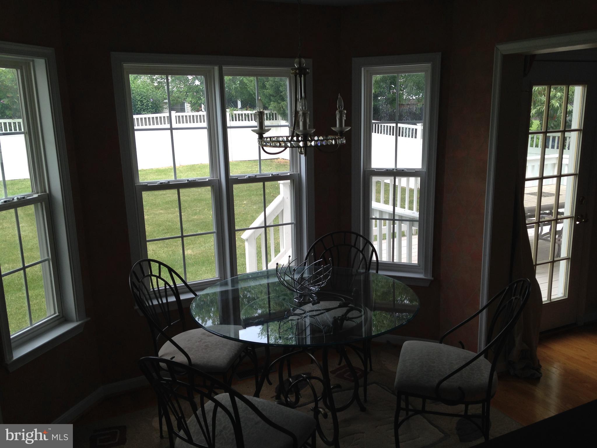 ALBIN VILLAGE - Residential Lease