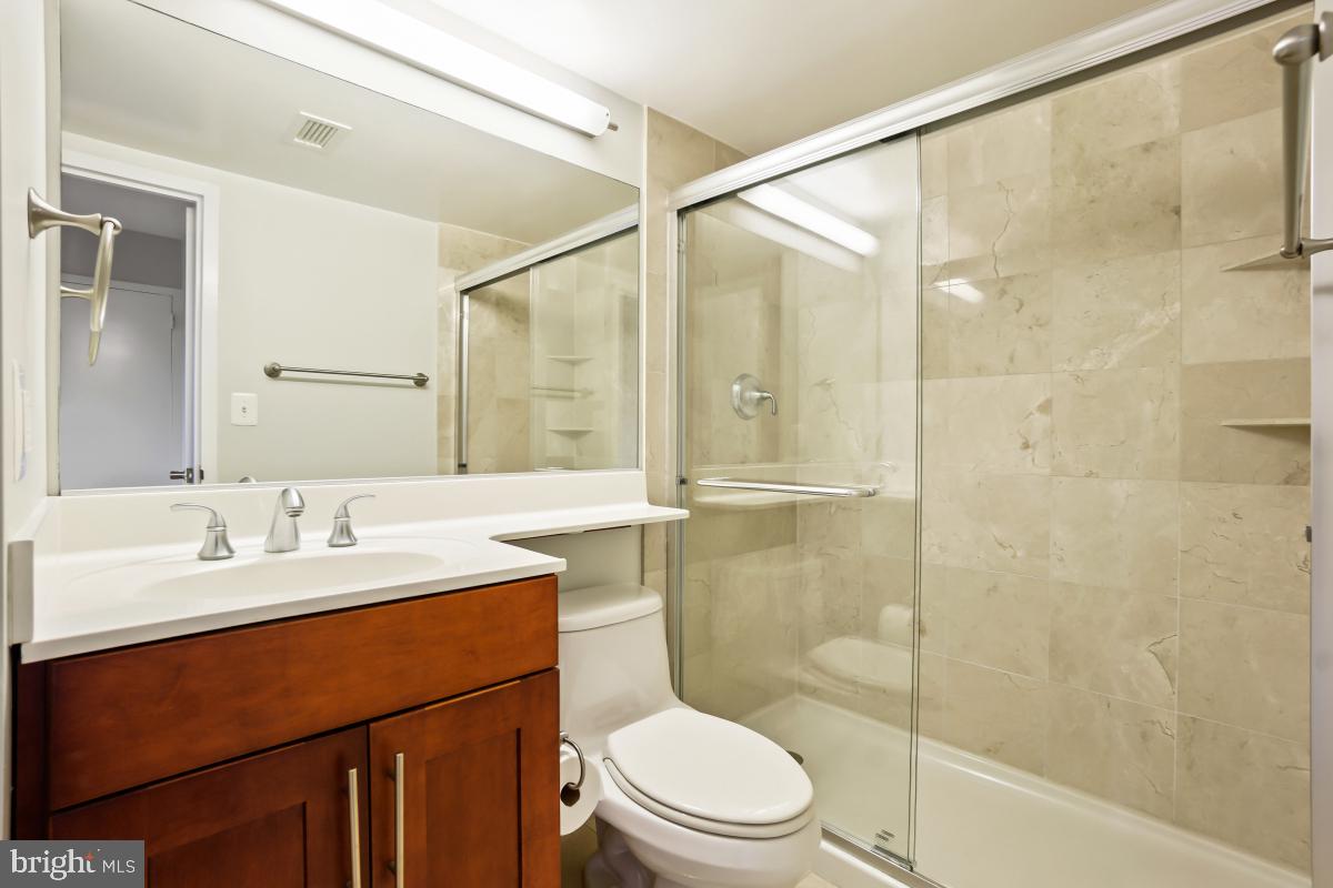 TAKOMA PARK - Residential Lease