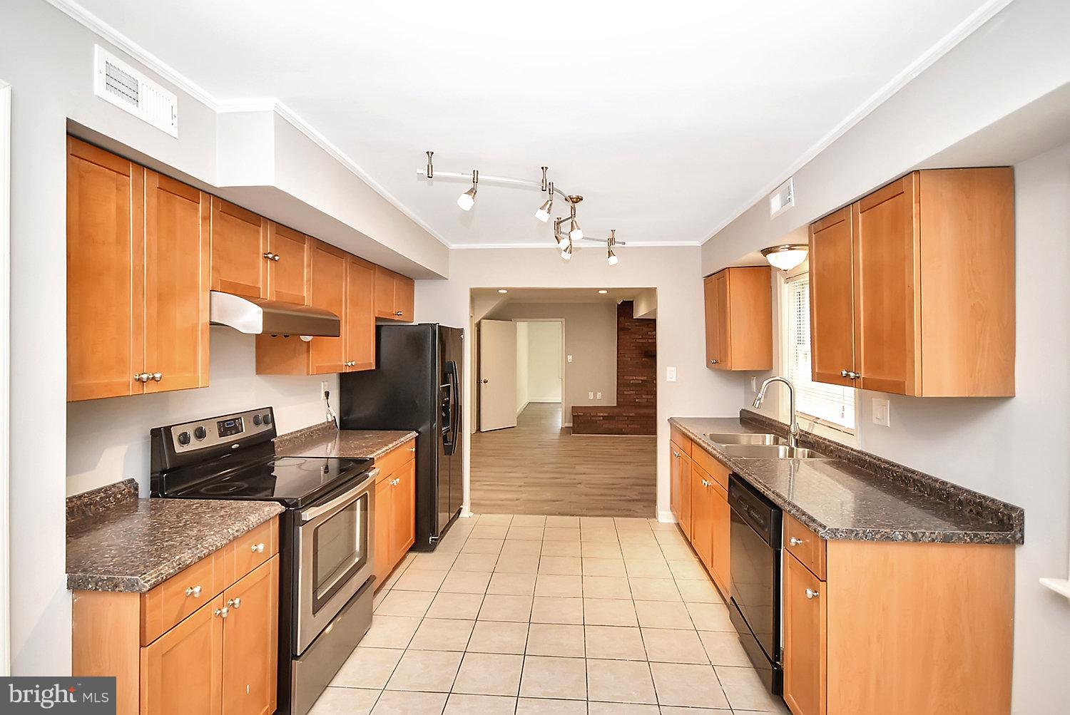 POINTER RIDGE - Residential