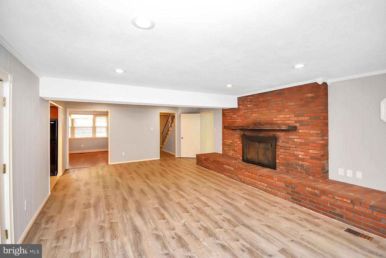 POINTER RIDGE - Residential