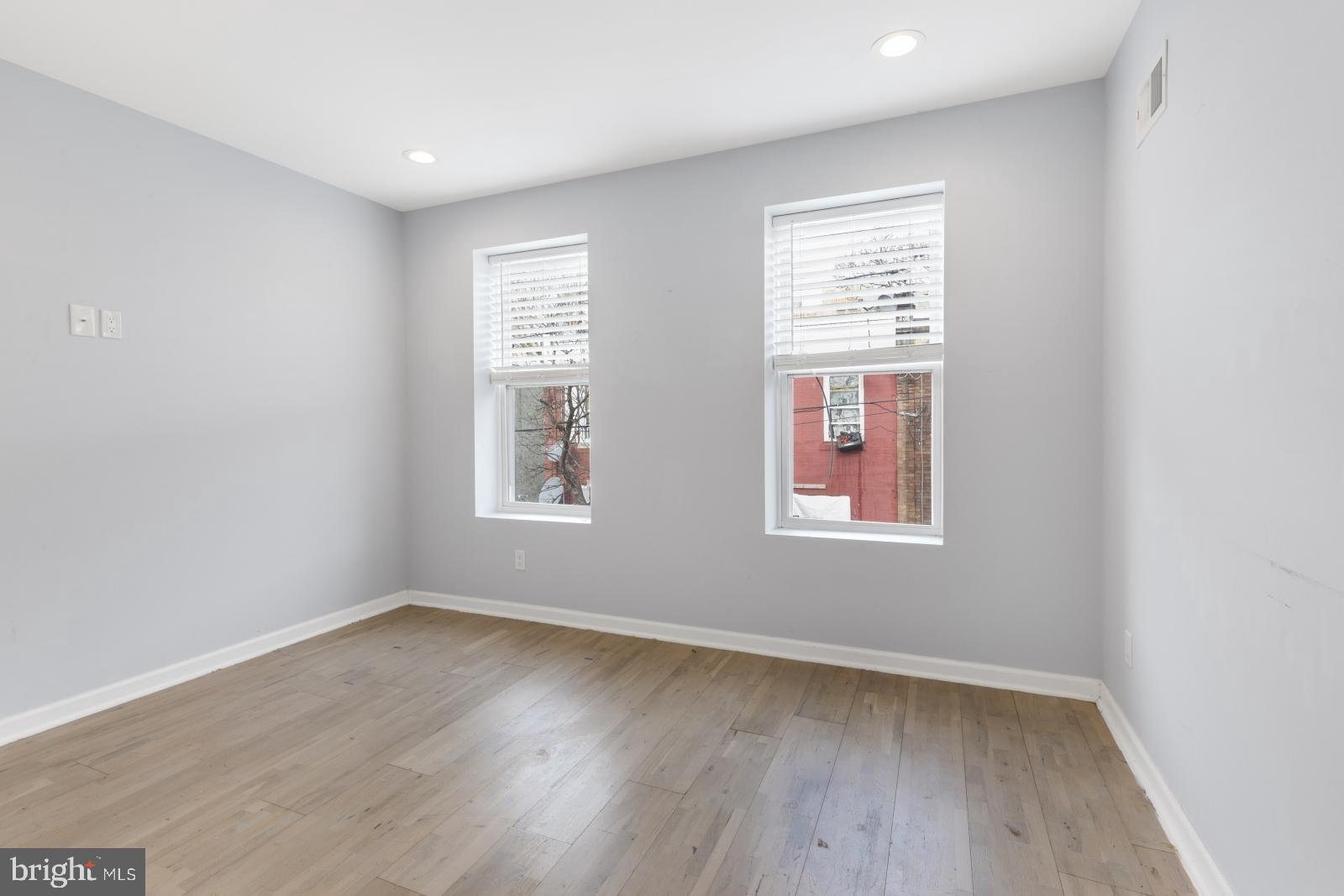 POINT BREEZE - Residential Lease