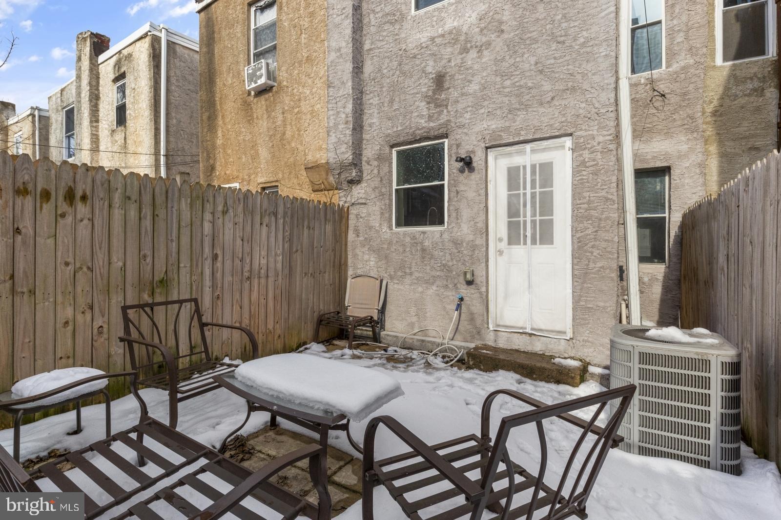 POINT BREEZE - Residential Lease