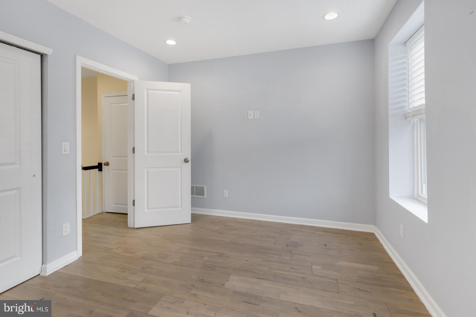 POINT BREEZE - Residential Lease