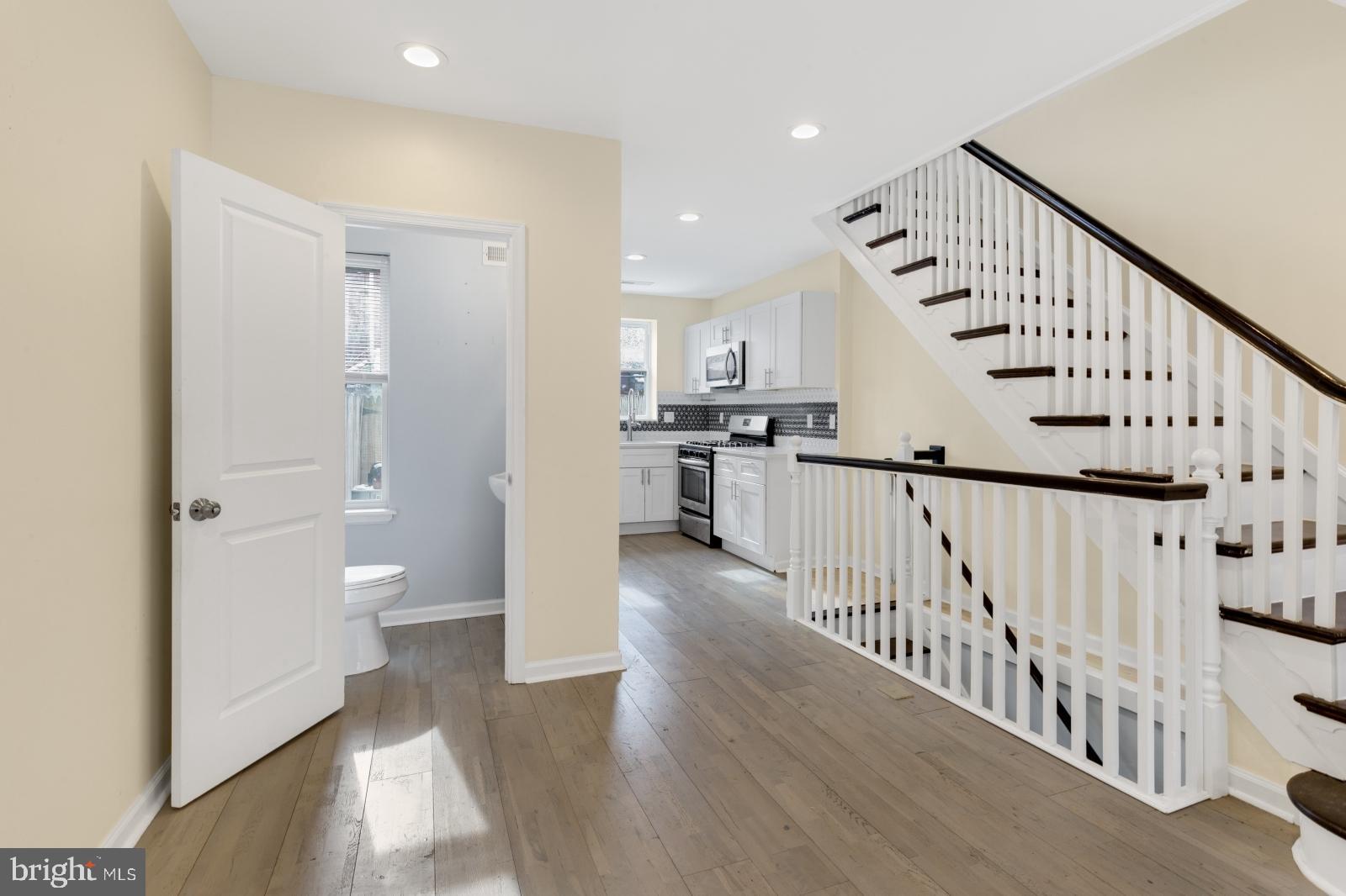 POINT BREEZE - Residential Lease