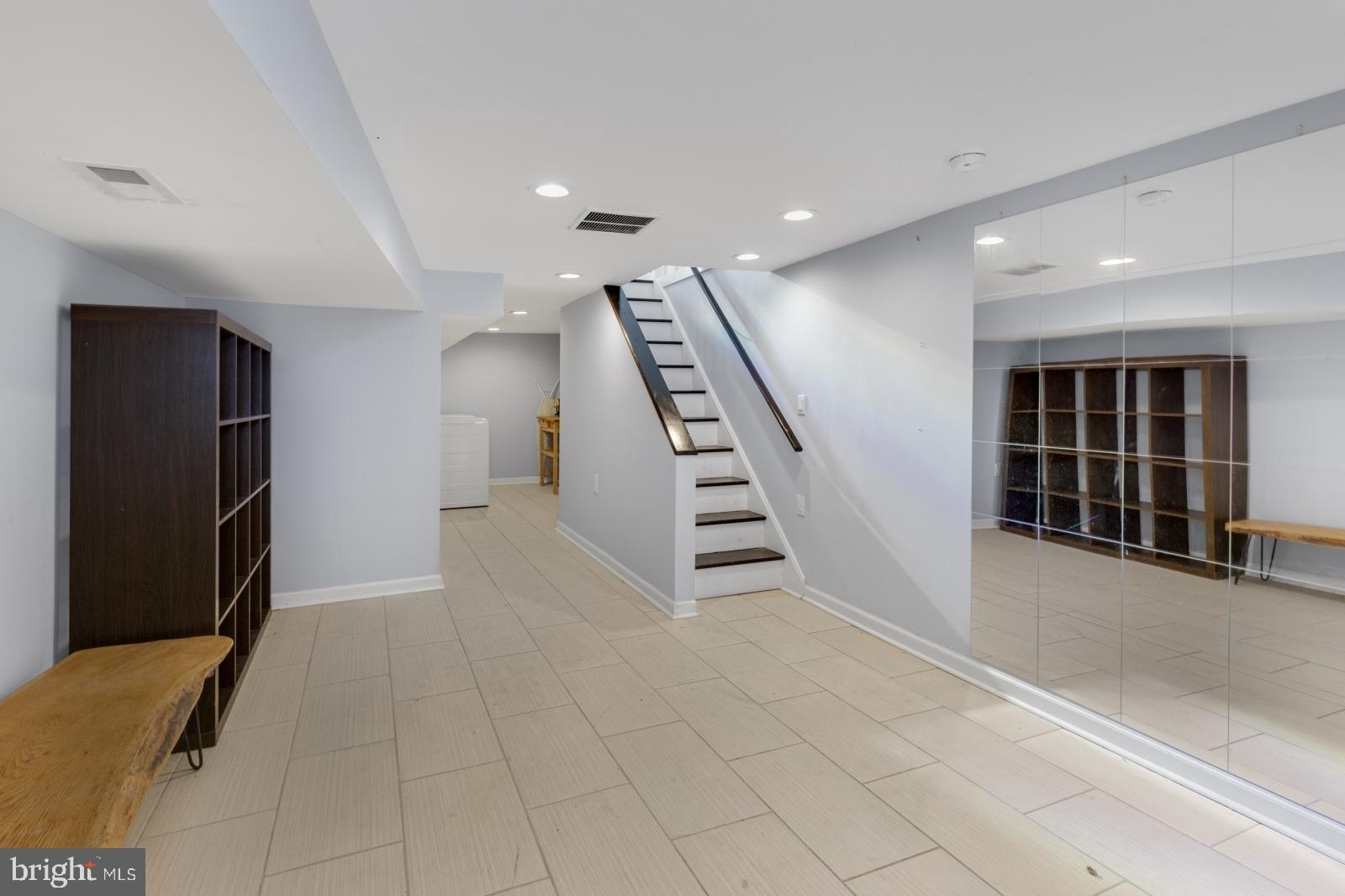 POINT BREEZE - Residential Lease