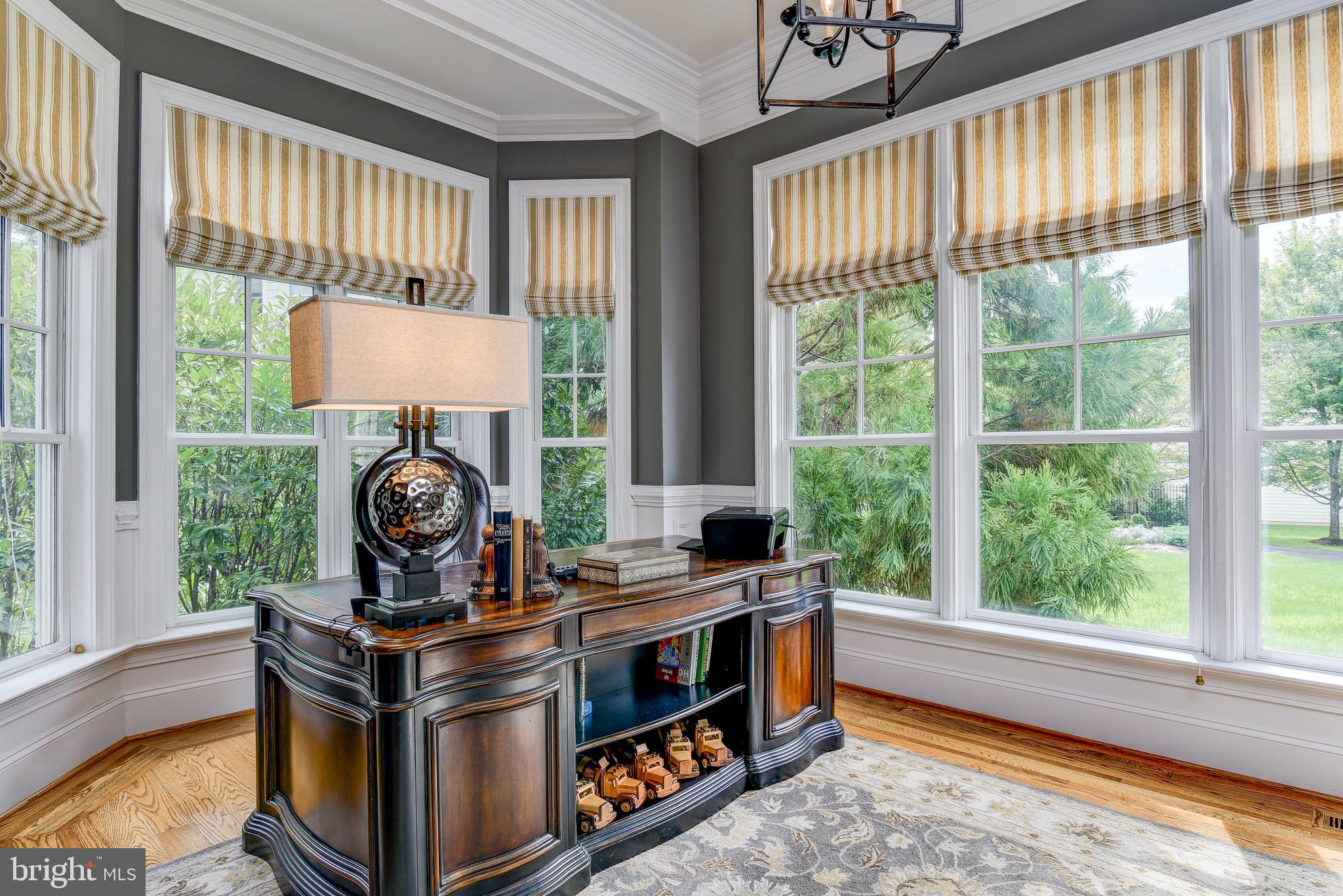 POTOMAC OUTSIDE - Residential