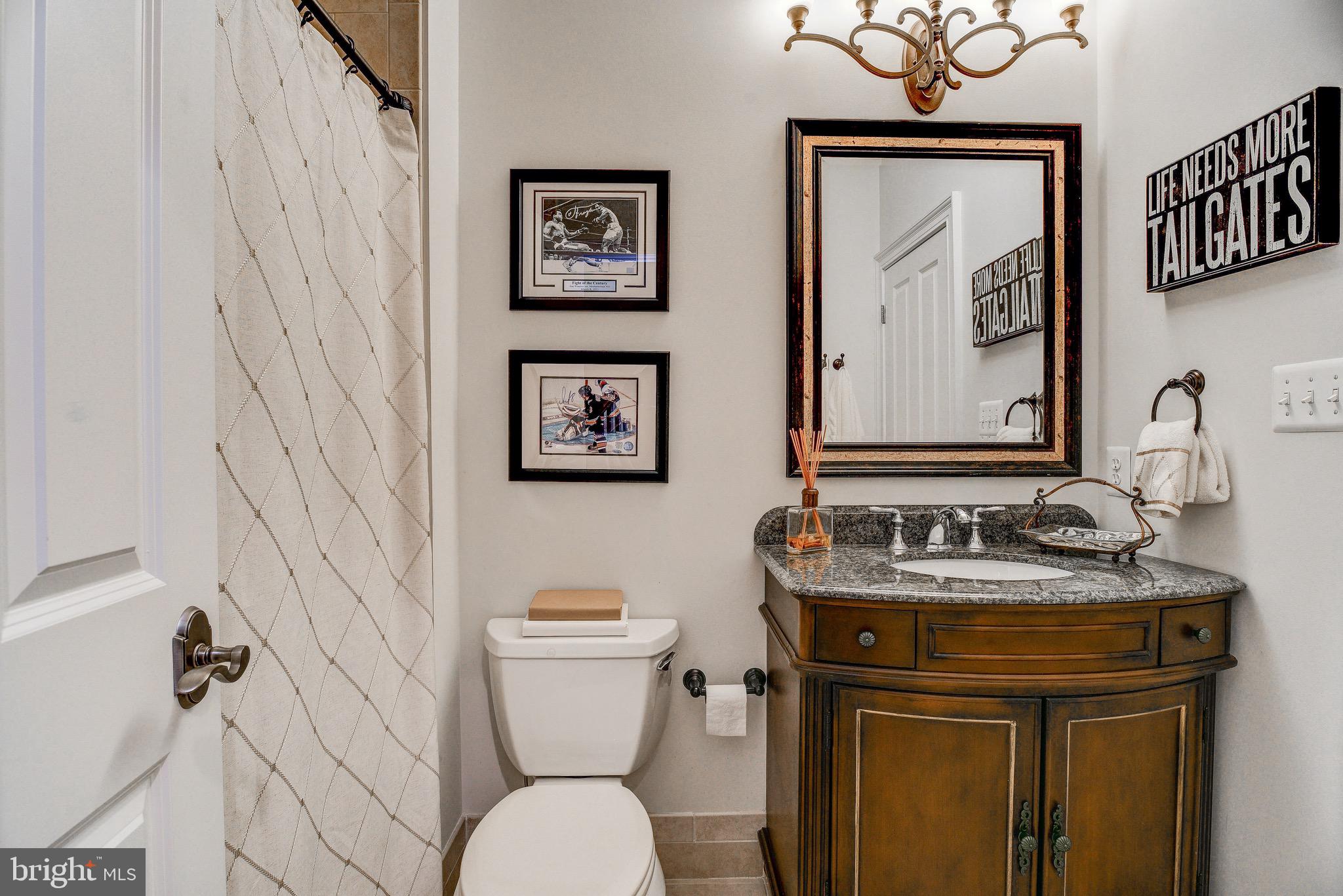 POTOMAC OUTSIDE - Residential