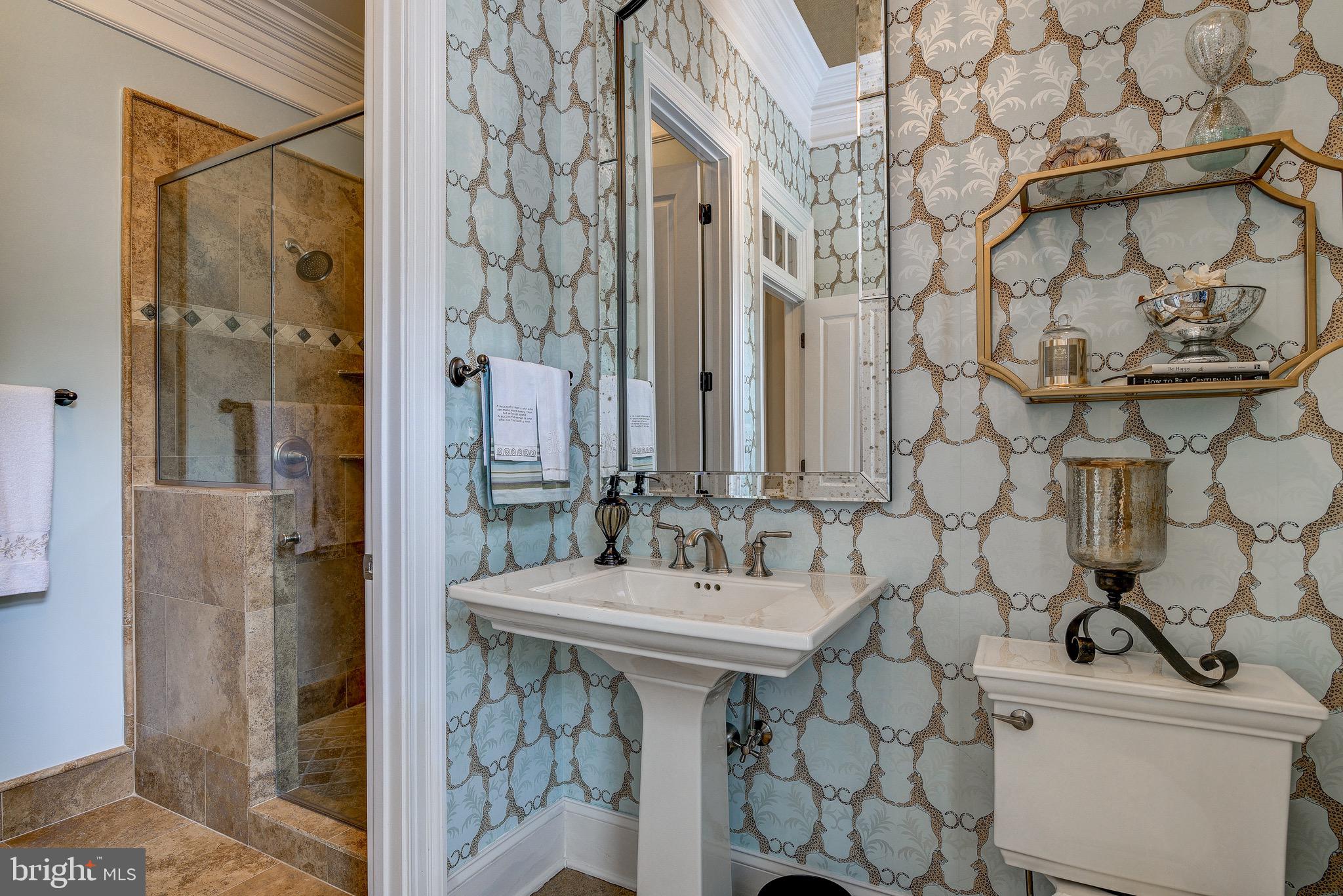 POTOMAC OUTSIDE - Residential