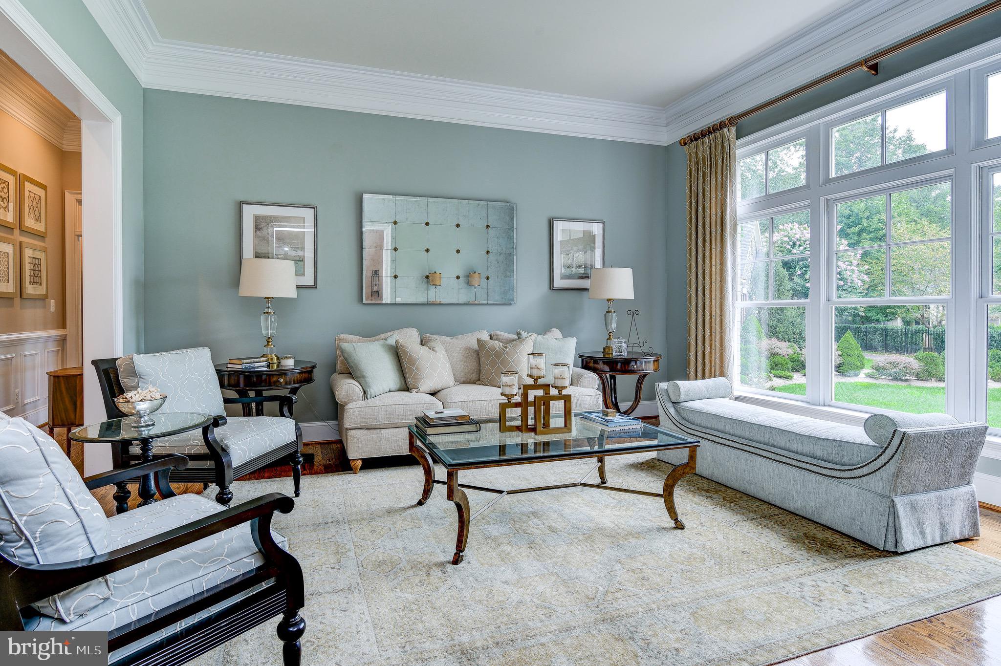 POTOMAC OUTSIDE - Residential