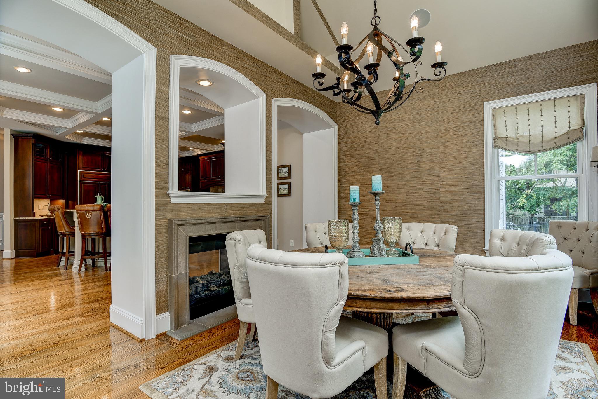 POTOMAC OUTSIDE - Residential