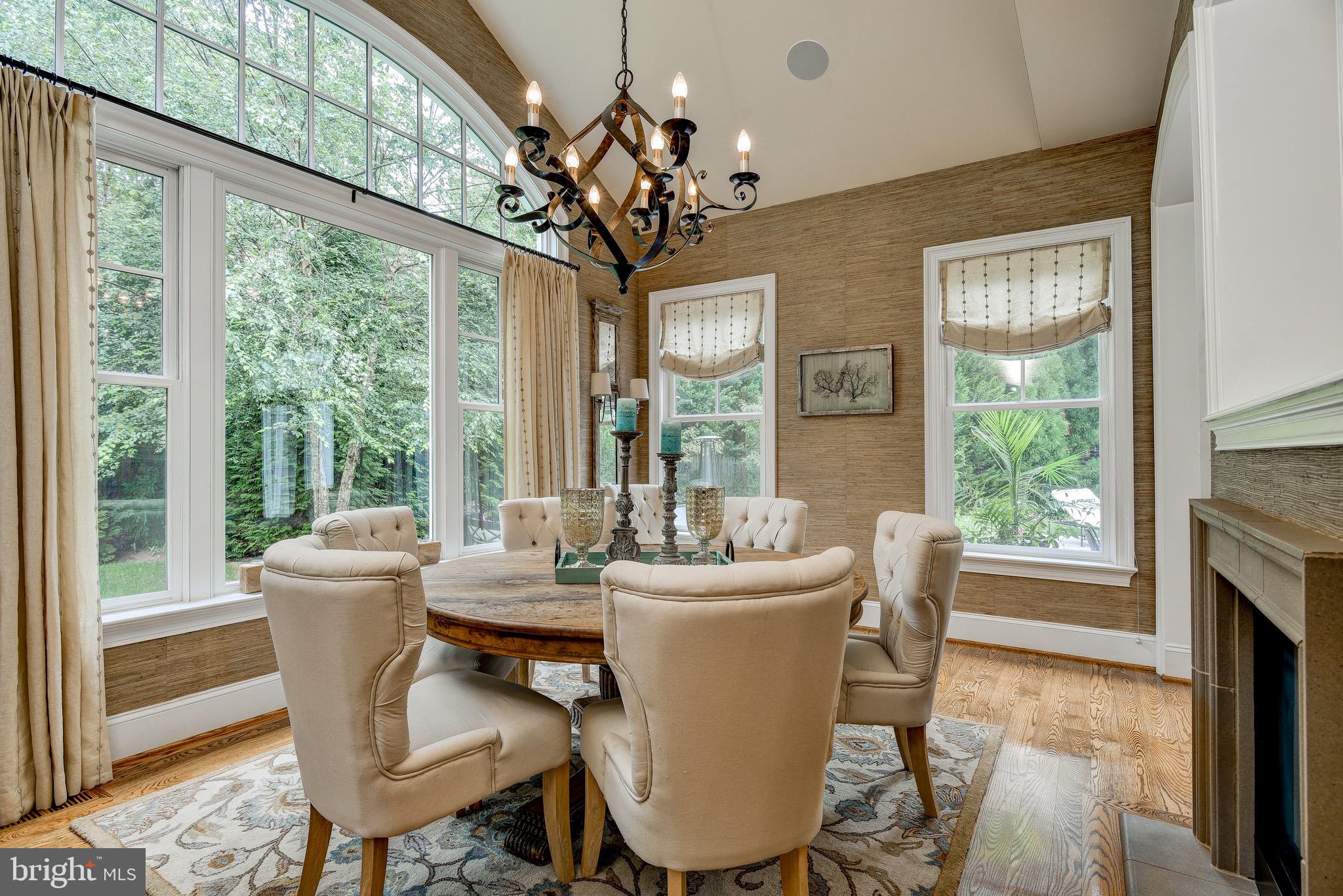 POTOMAC OUTSIDE - Residential