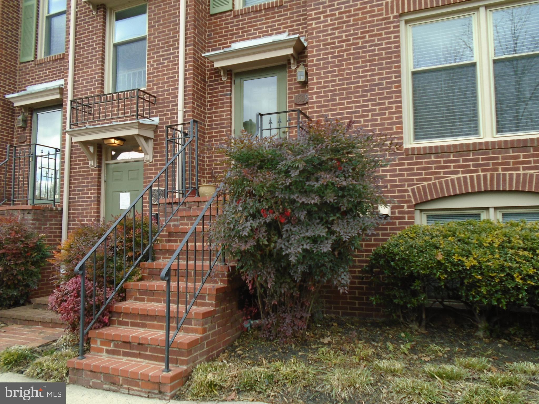 COLECROFT - Residential Lease