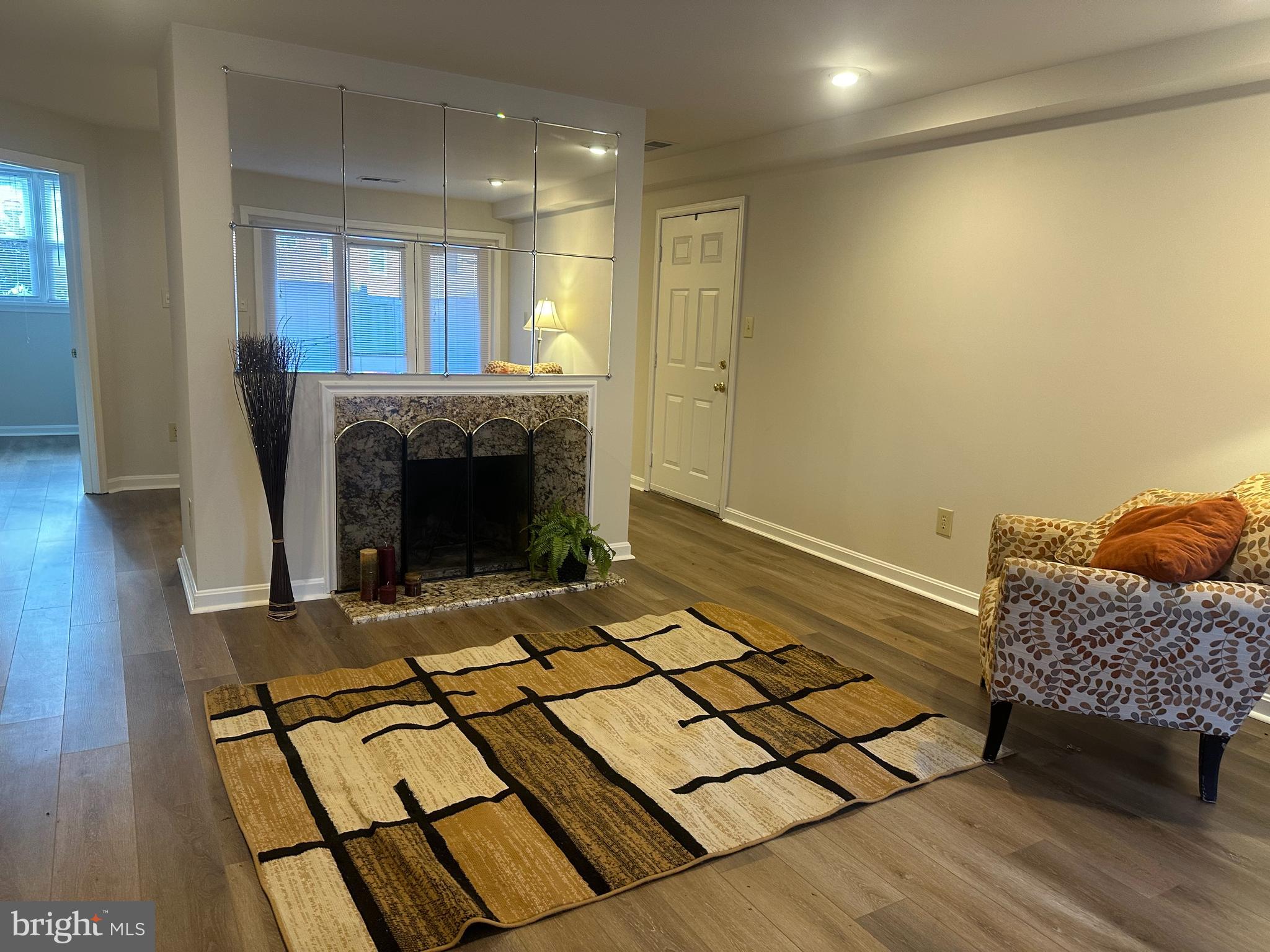 COLECROFT - Residential Lease