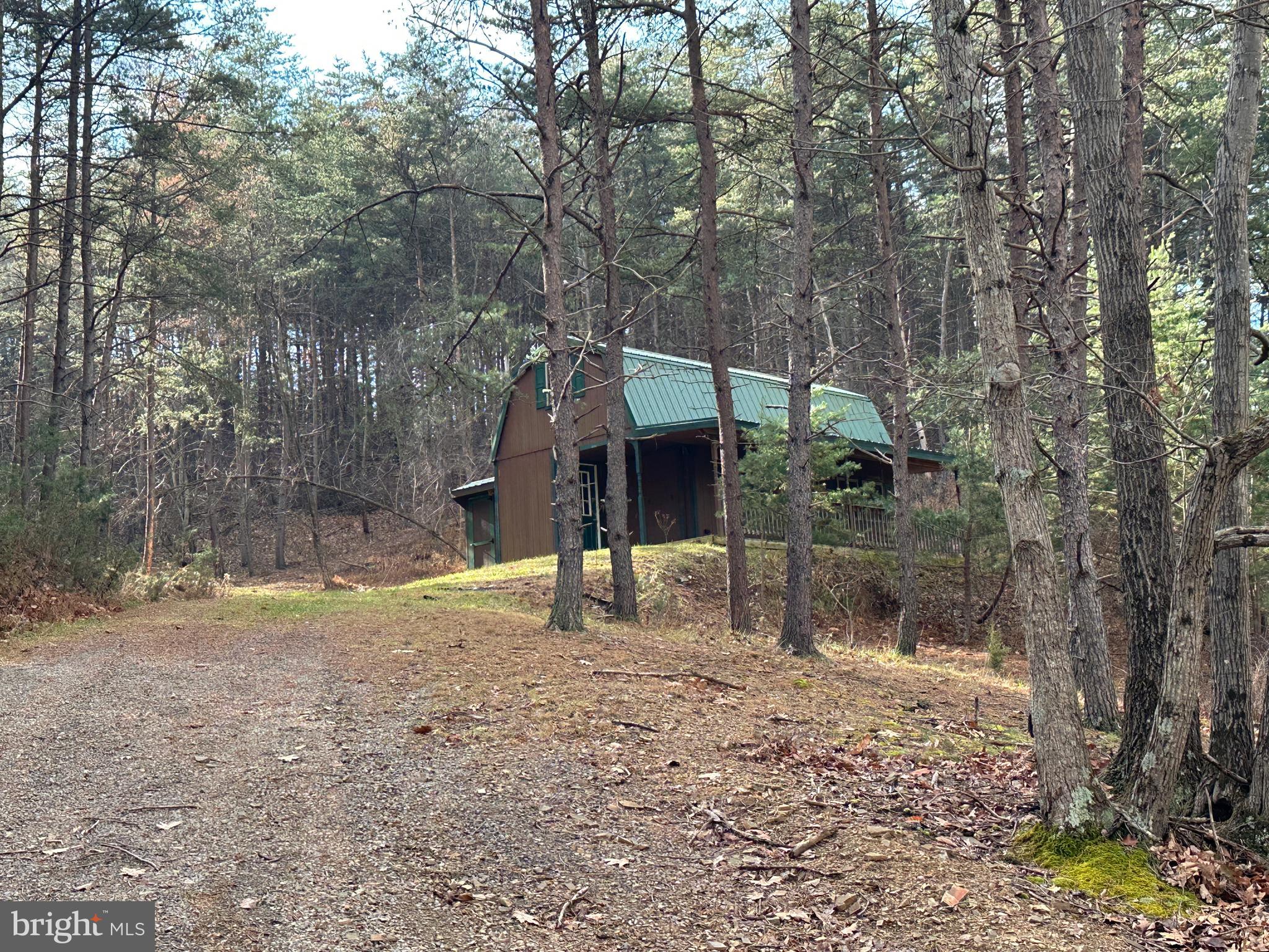 BLUFFS ON THE POTOMAC - Land