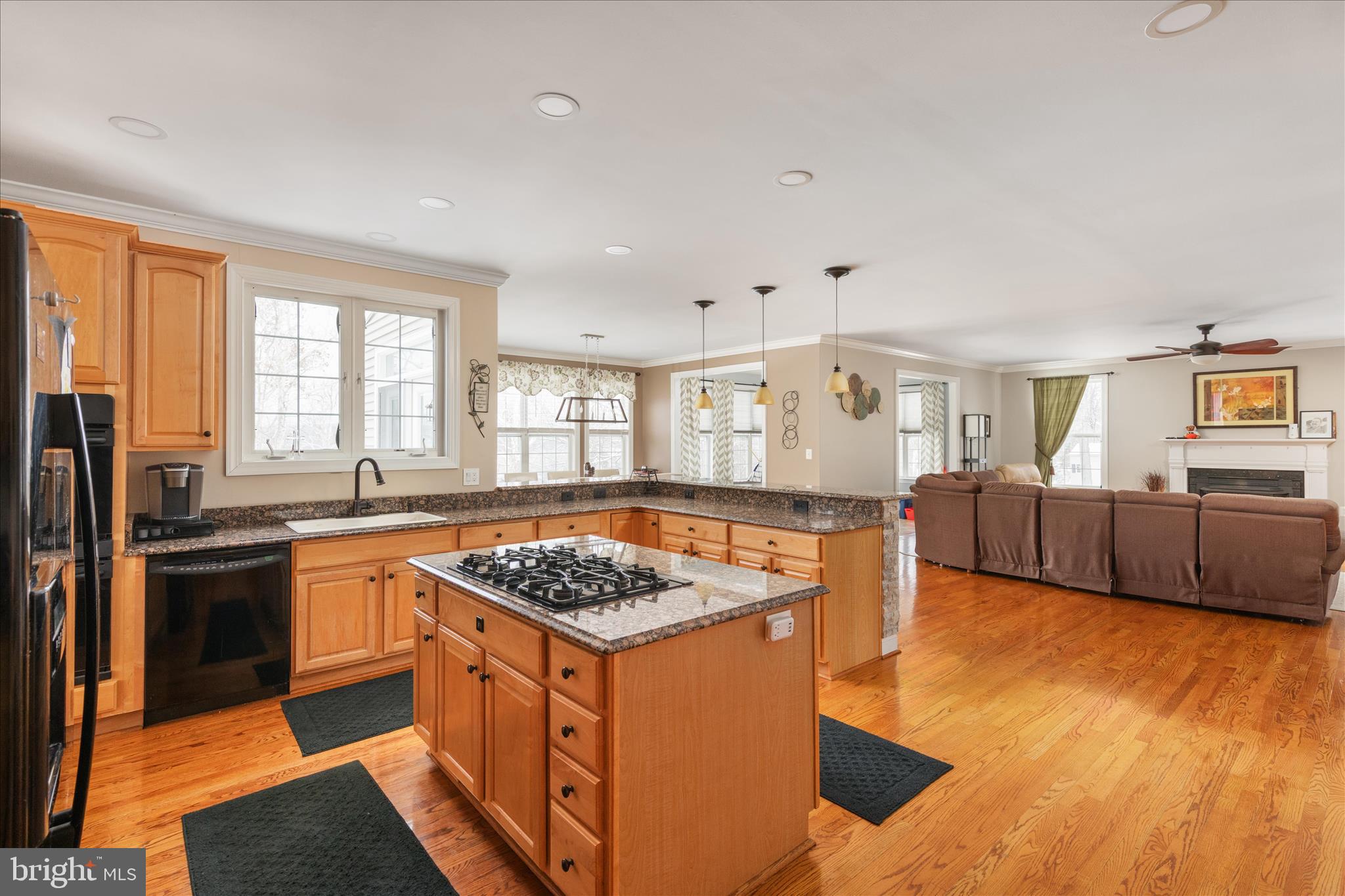 HEDGEBROOK HILLS - Residential