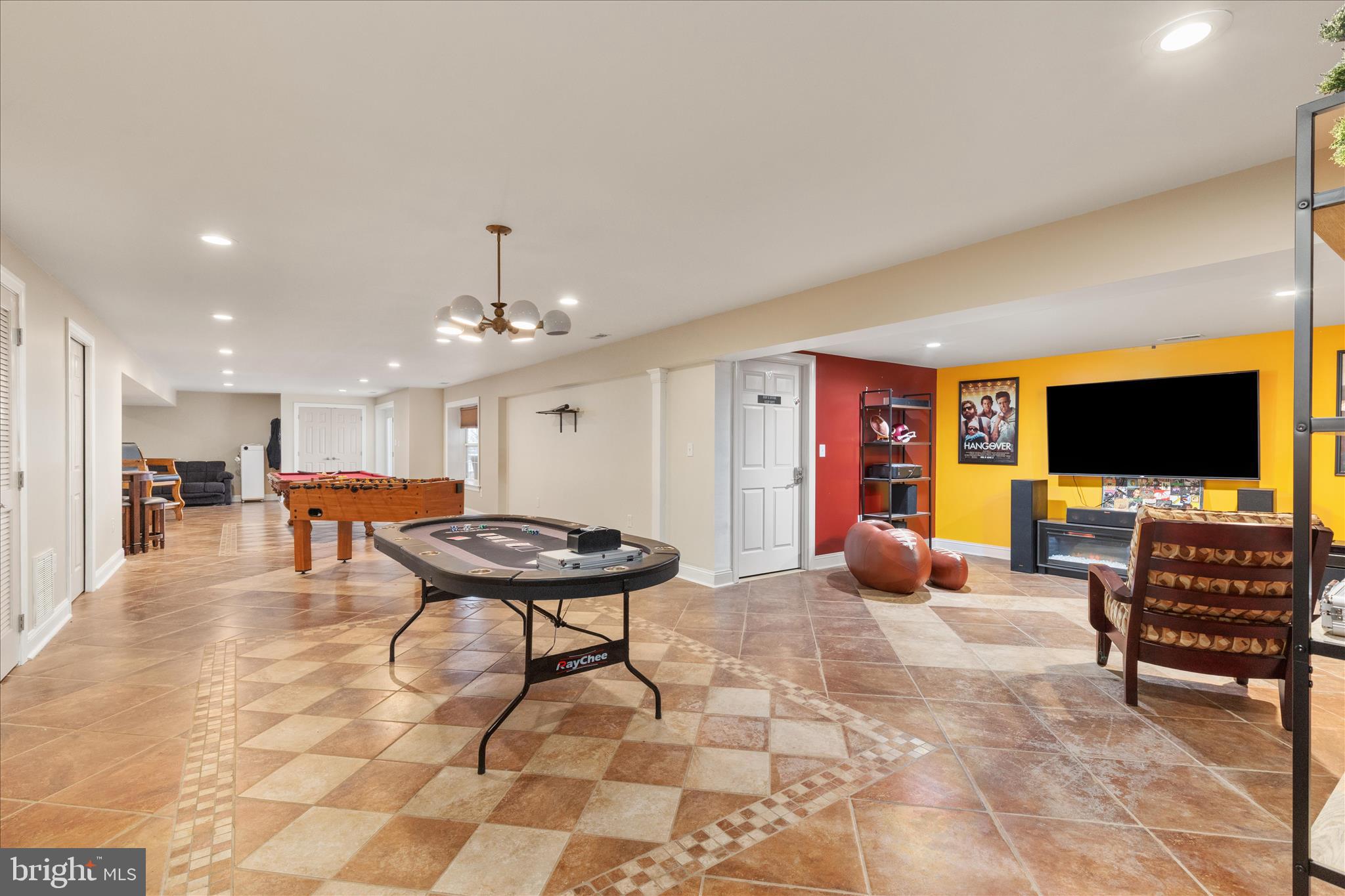 HEDGEBROOK HILLS - Residential