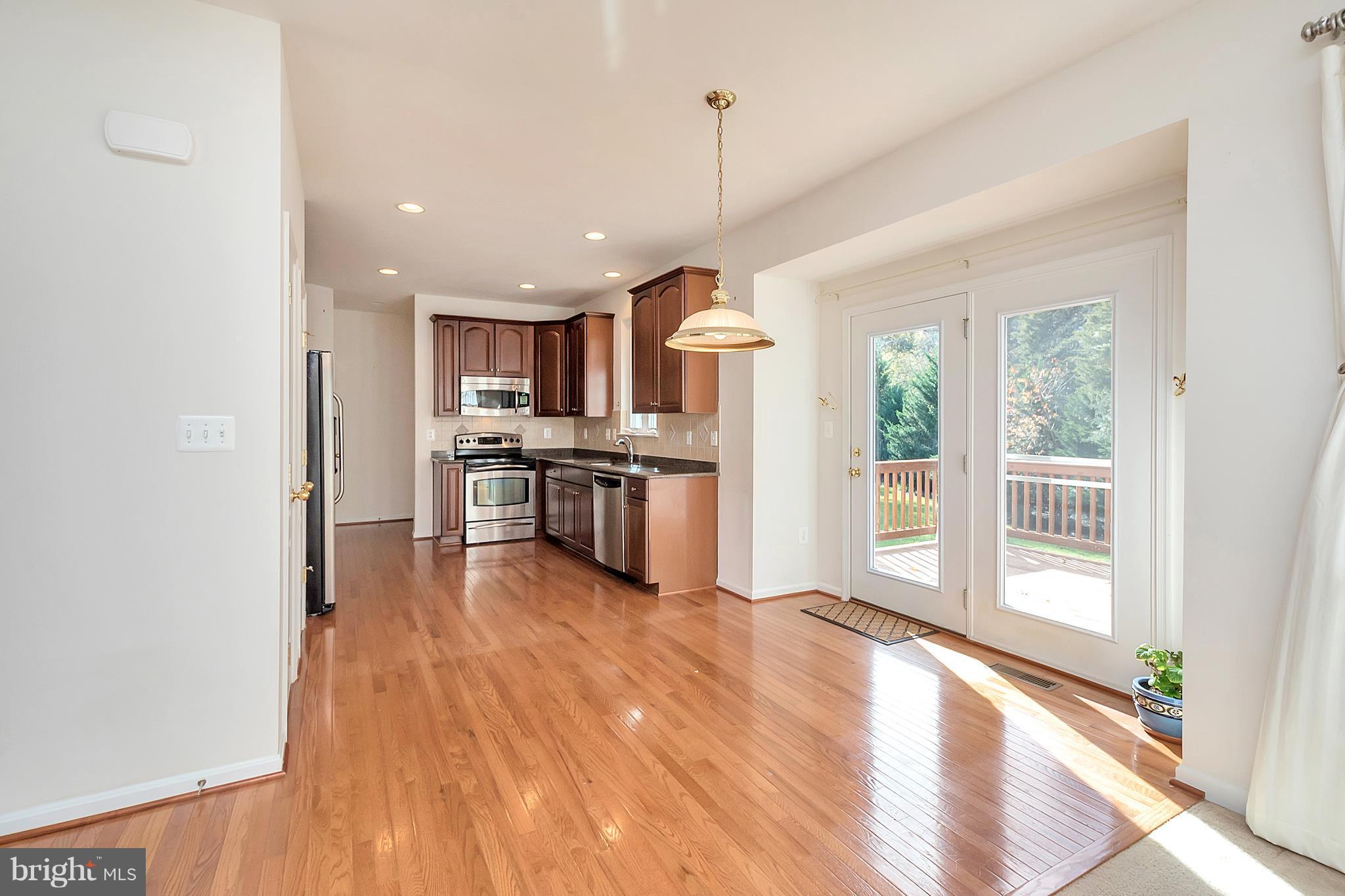 HOMEPLACE ON PELHAMS REACH - Residential