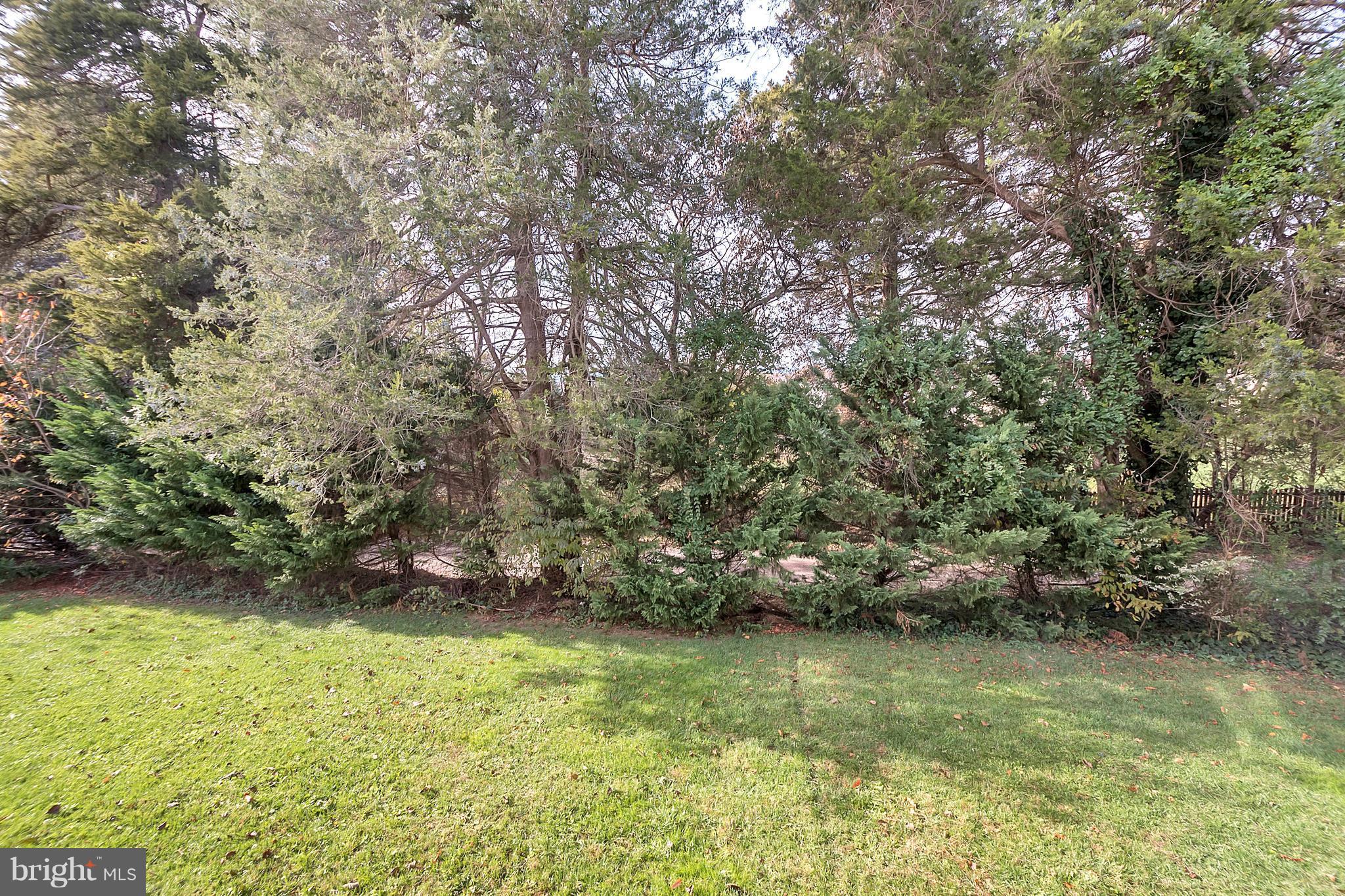 HOMEPLACE ON PELHAMS REACH - Residential