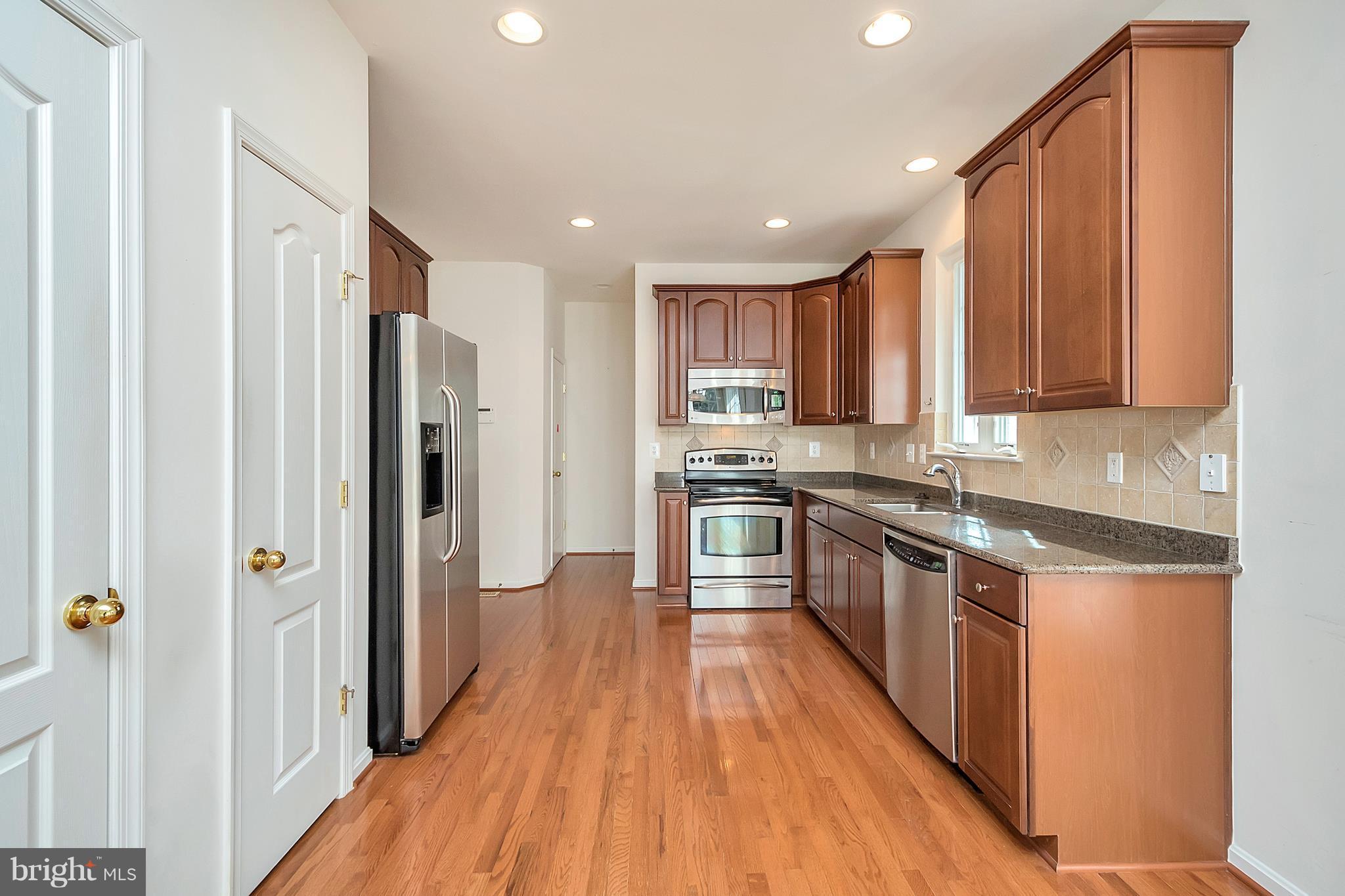 HOMEPLACE ON PELHAMS REACH - Residential