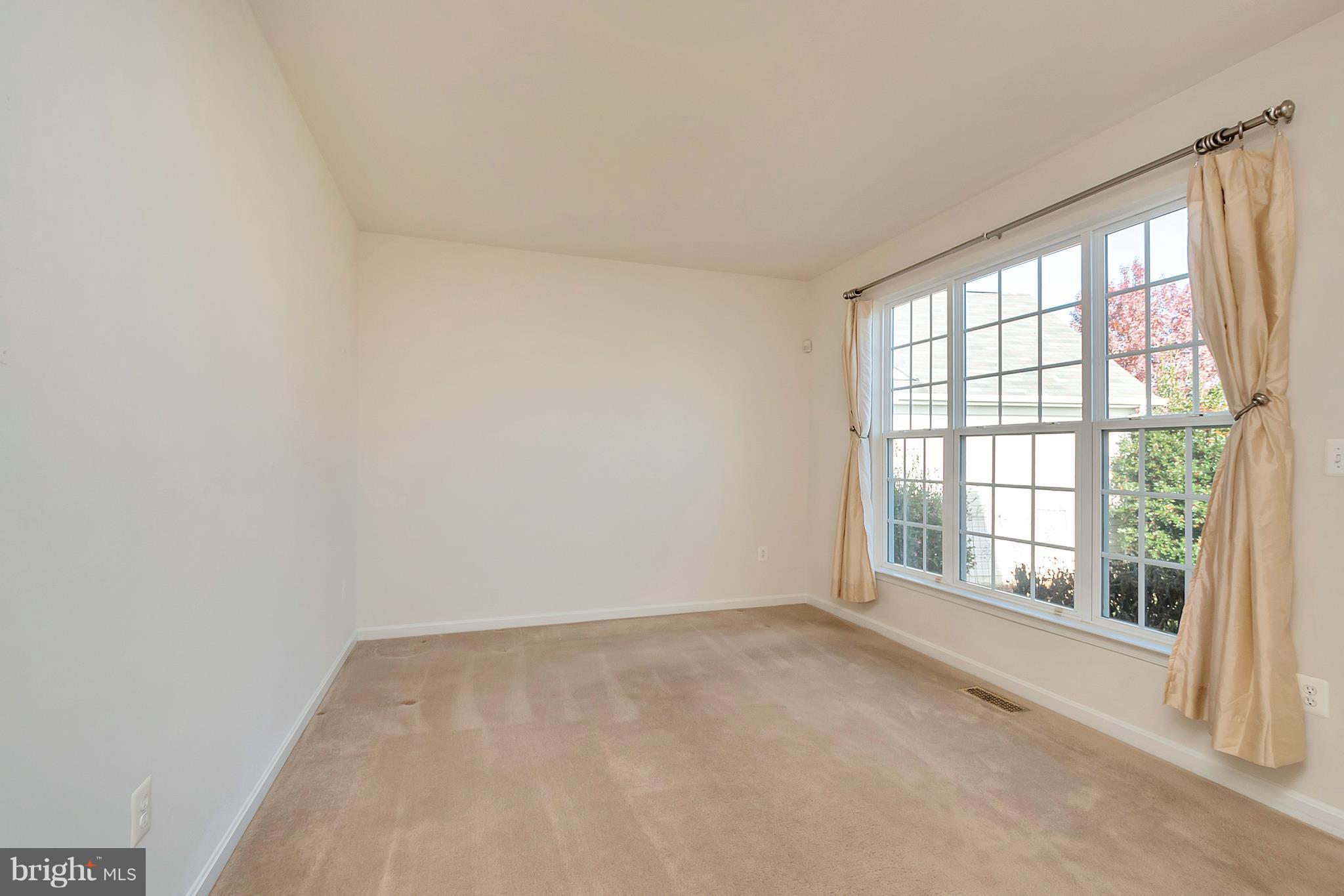 HOMEPLACE ON PELHAMS REACH - Residential