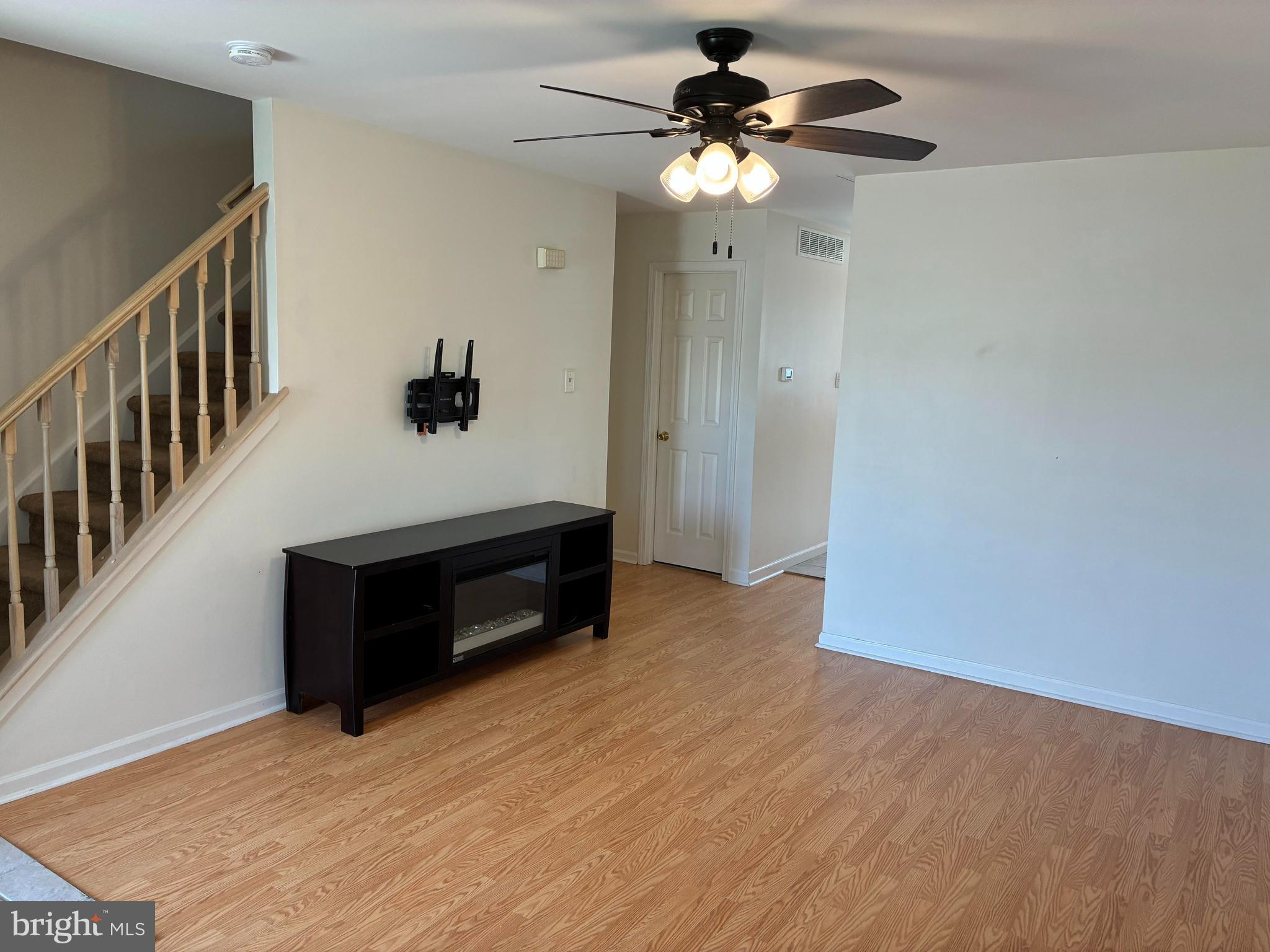 749 SLATE COURT