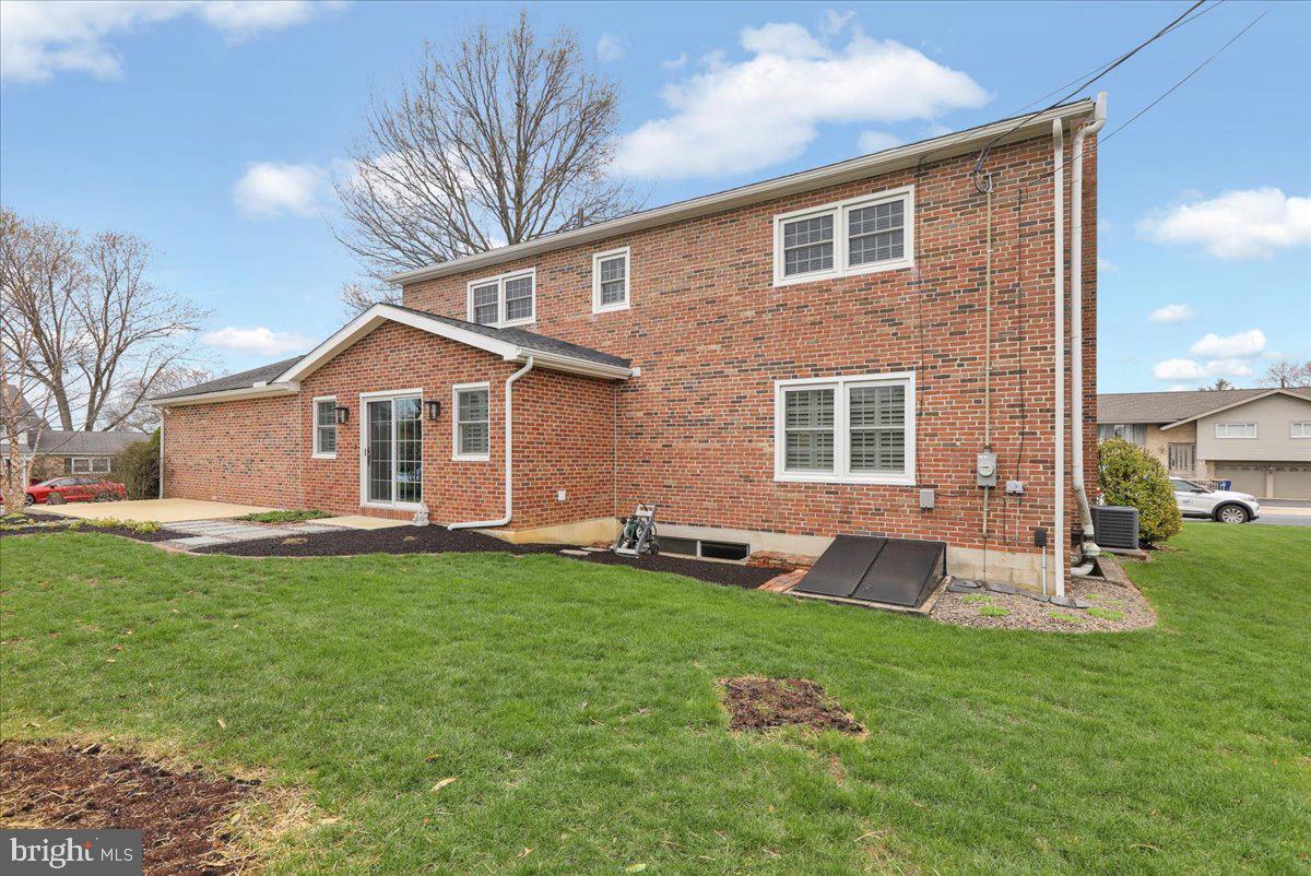 WHITFIELD - Residential