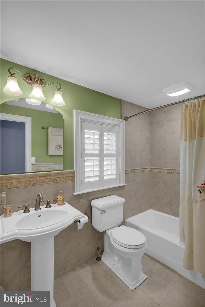 WHITFIELD - Residential