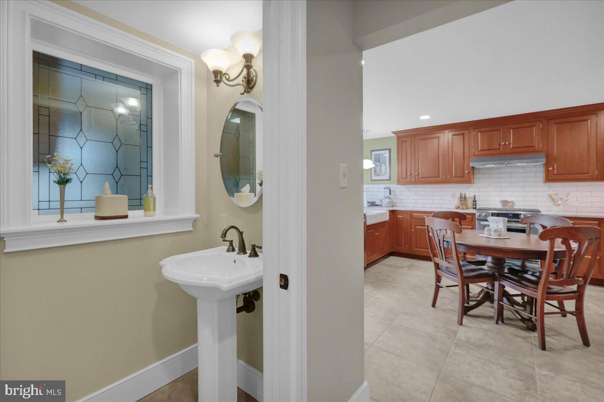 WHITFIELD - Residential