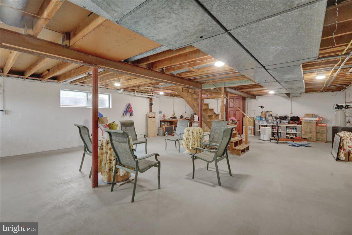 WHITFIELD - Residential