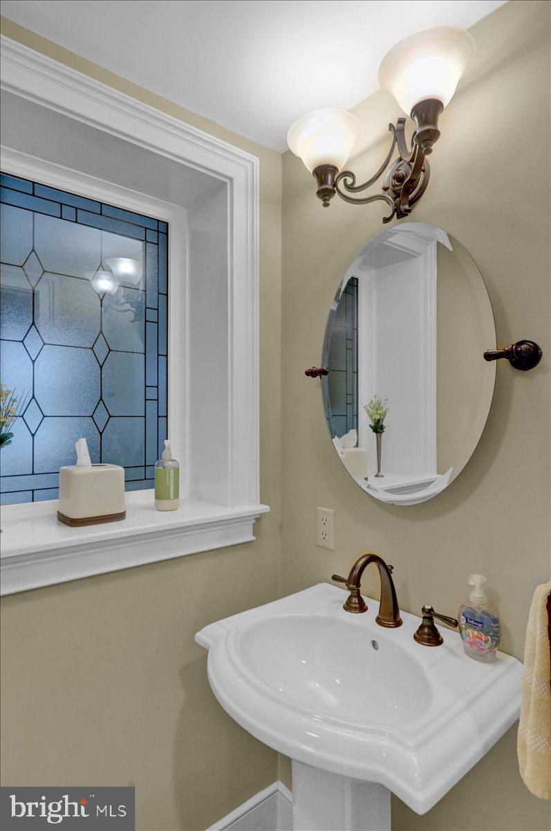 WHITFIELD - Residential