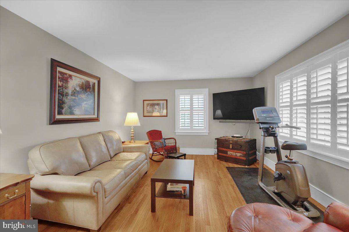 WHITFIELD - Residential