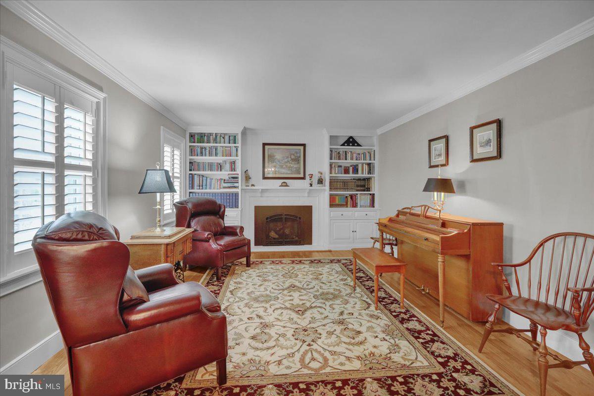 WHITFIELD - Residential