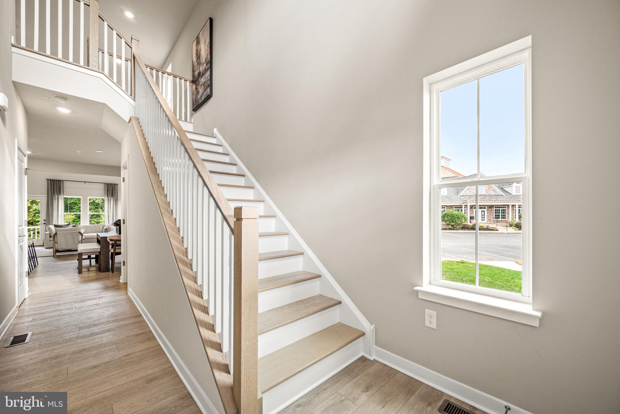 559 ARROWGRASS LANE