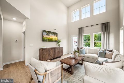 Townhouse For Sale - 559 Arrowgrass Lane<br/> NEW CASTLE, DE 19720