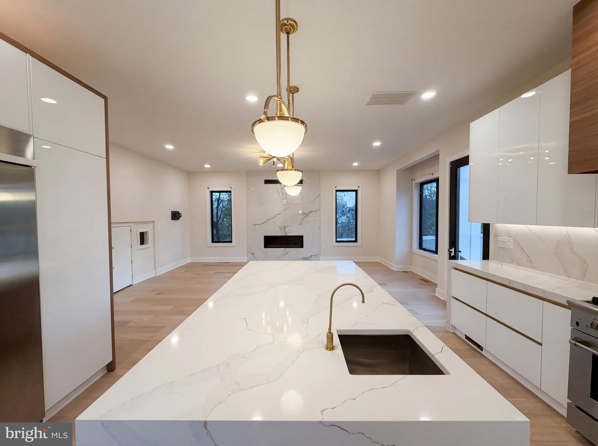 WILLET HEIGHTS - Residential