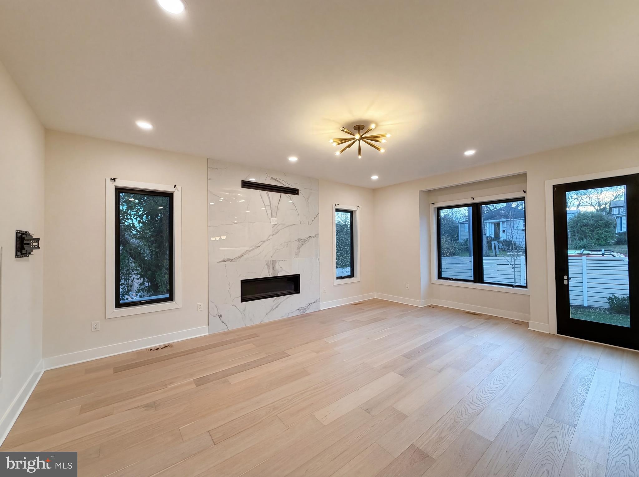 WILLET HEIGHTS - Residential