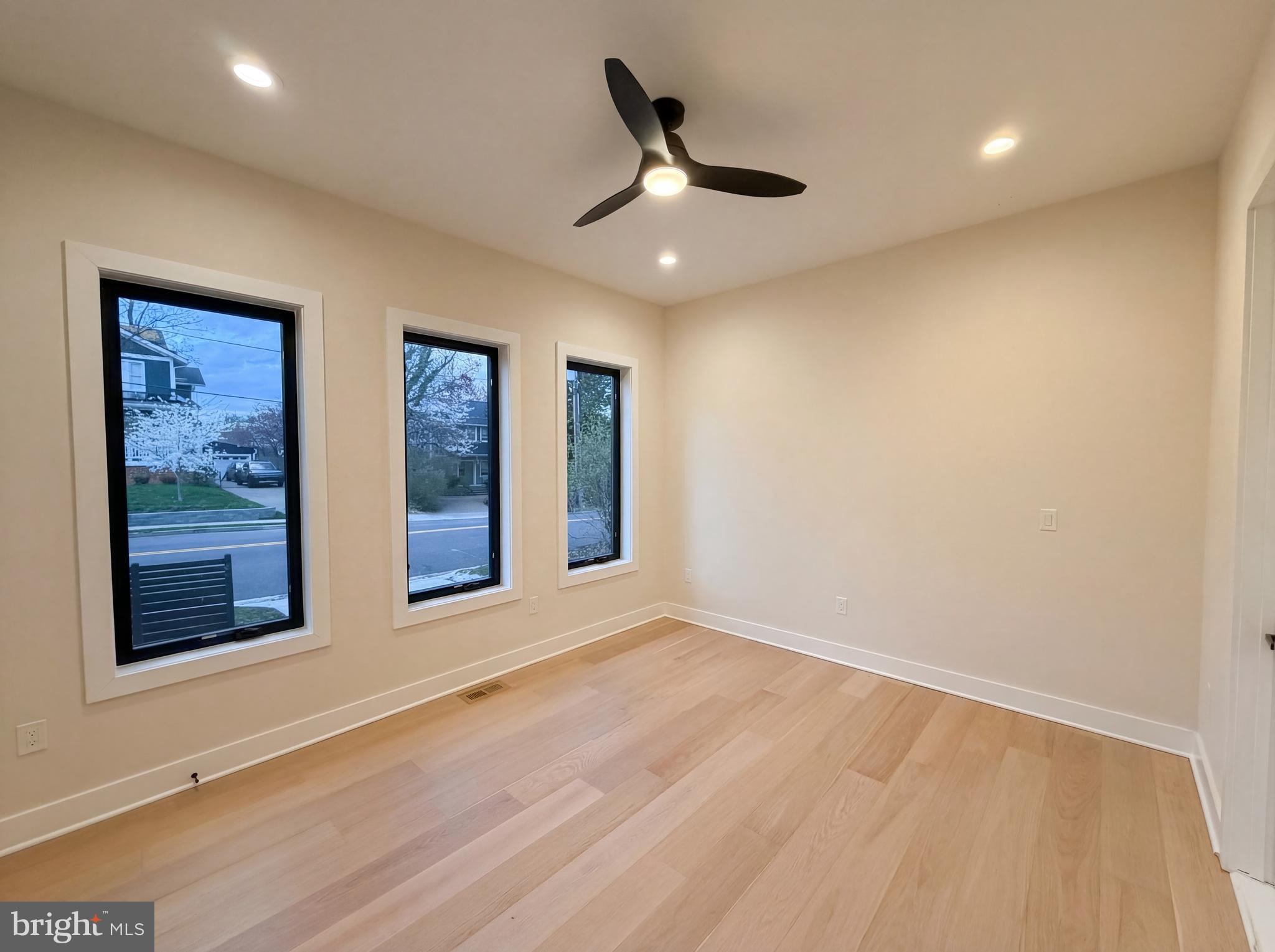 WILLET HEIGHTS - Residential