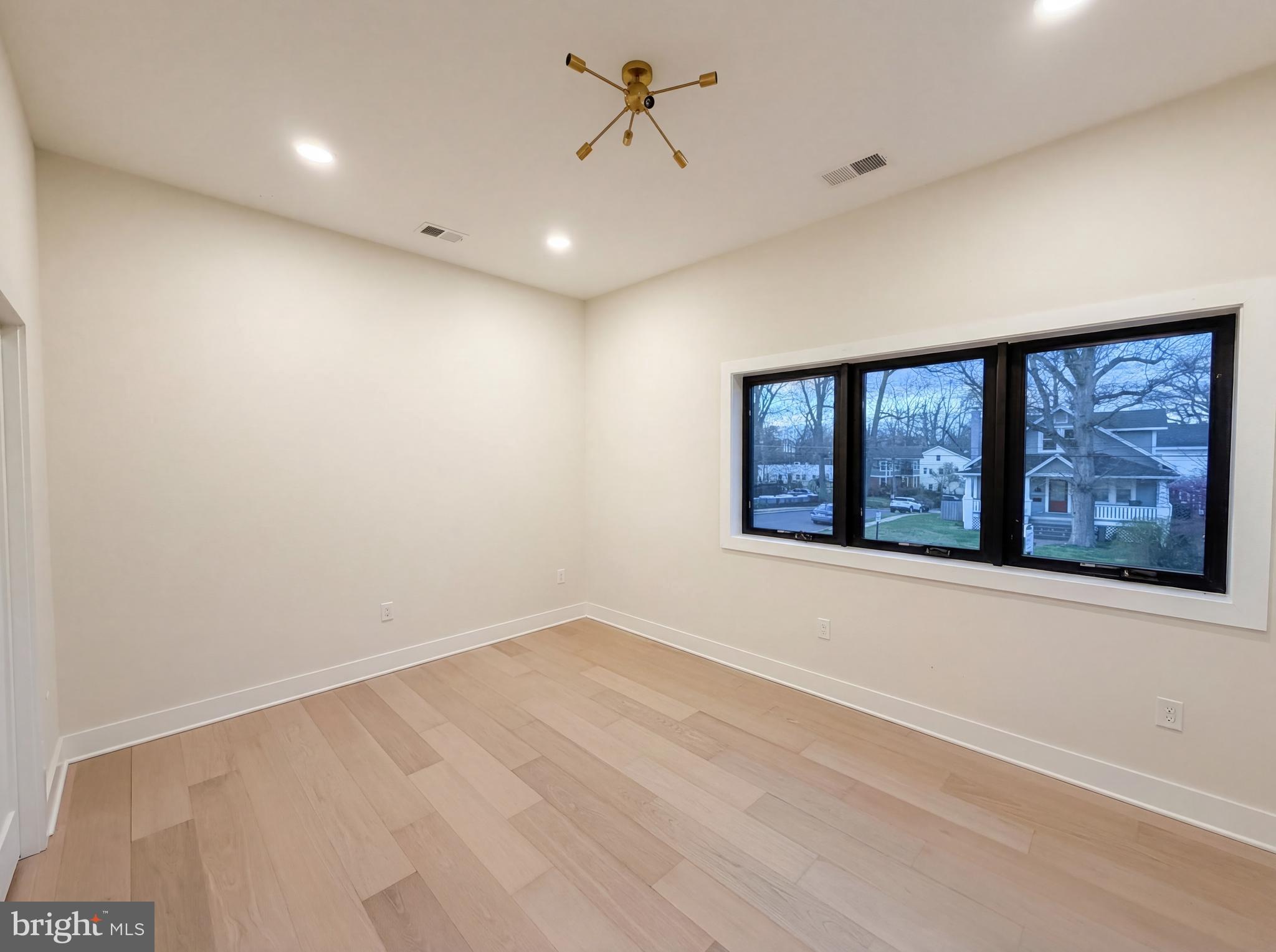 WILLET HEIGHTS - Residential