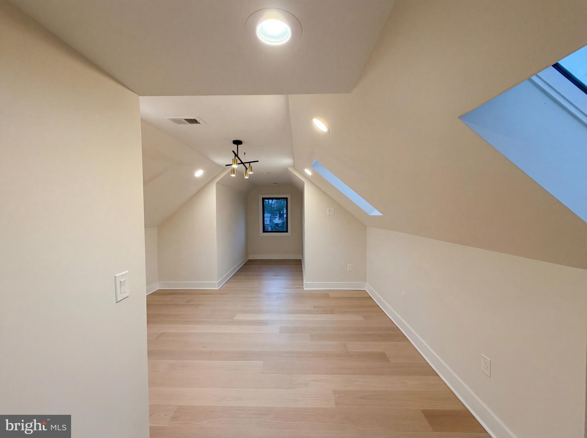 WILLET HEIGHTS - Residential