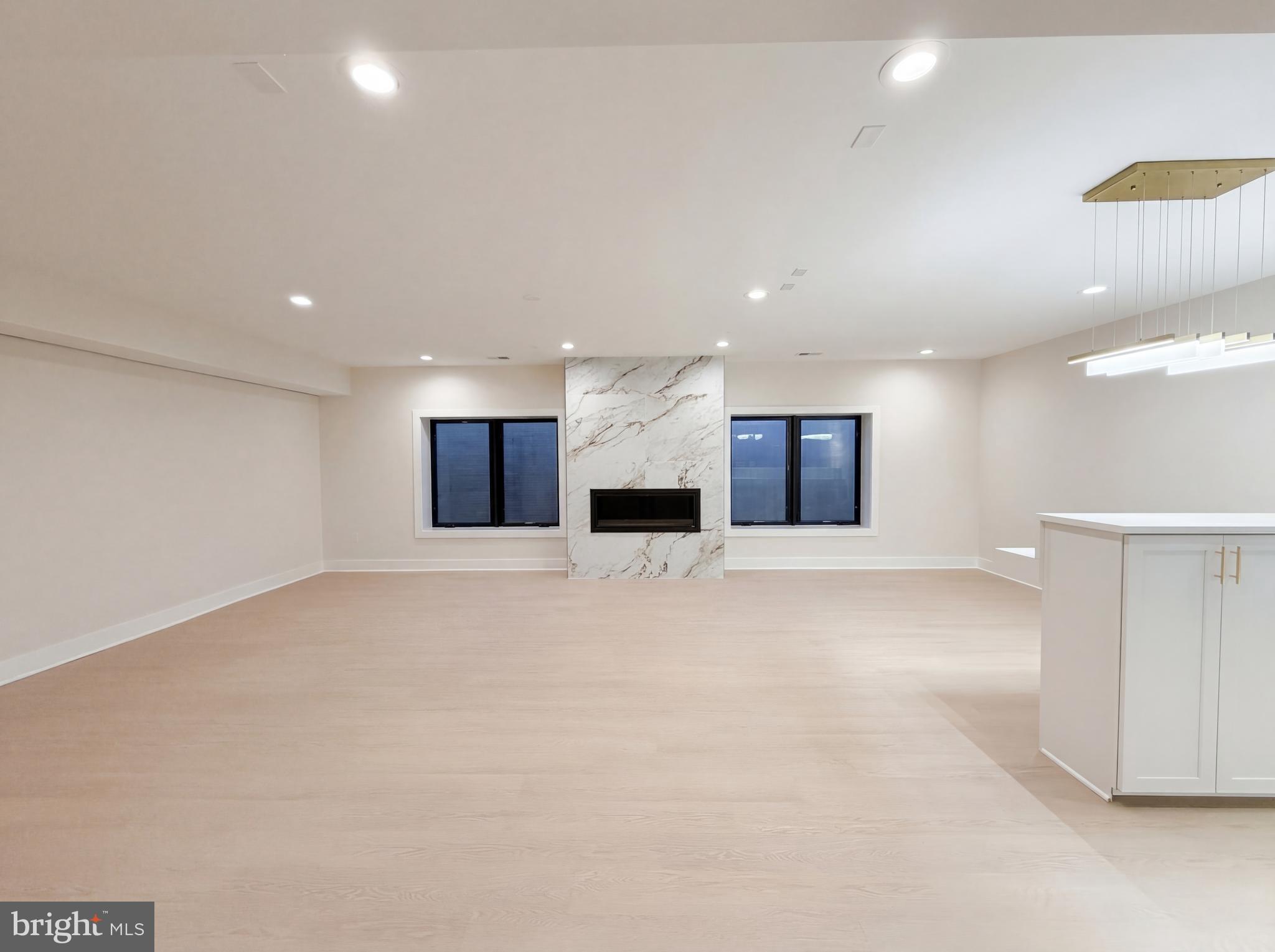 WILLET HEIGHTS - Residential