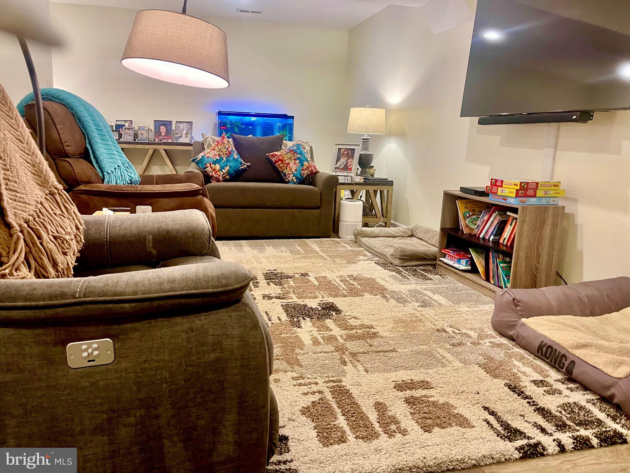 BRIAR RUN - Residential