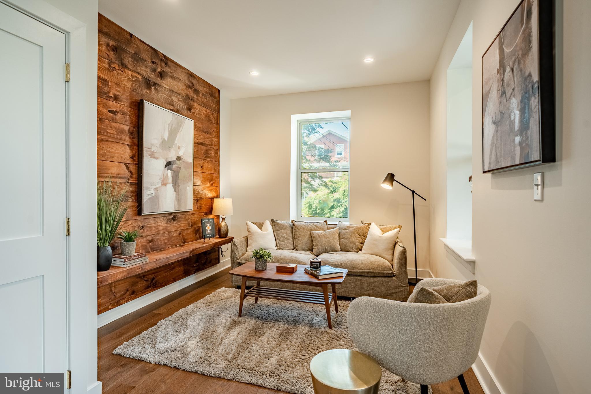 WYNNEBROOK MANOR - Residential