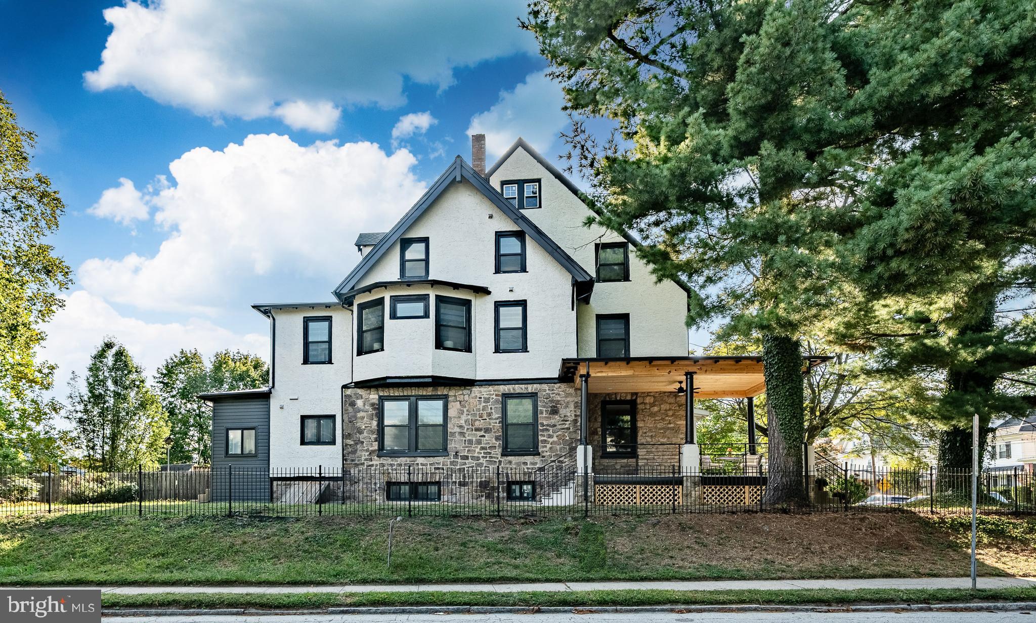 WYNNEBROOK MANOR - Residential