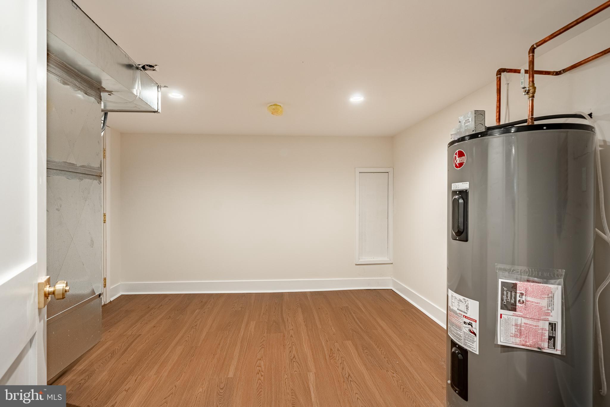 WYNNEBROOK MANOR - Residential