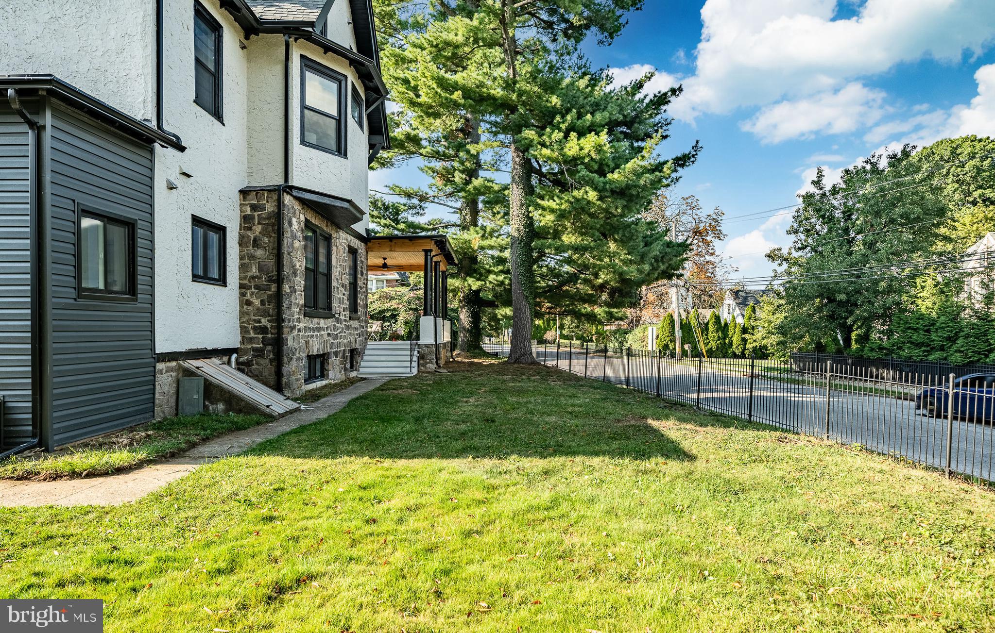 WYNNEBROOK MANOR - Residential