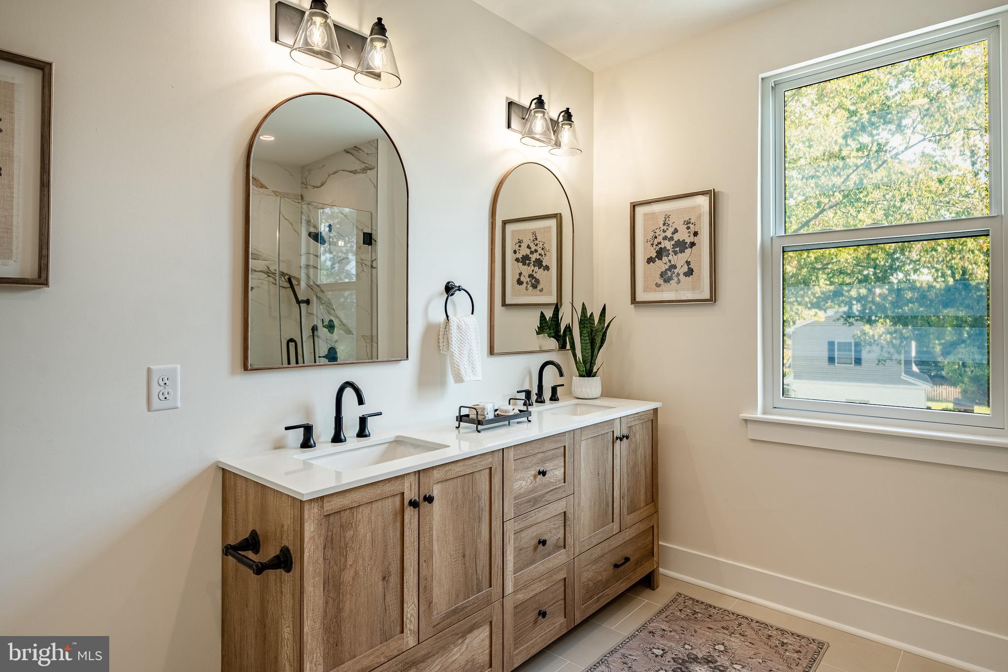 WYNNEBROOK MANOR - Residential