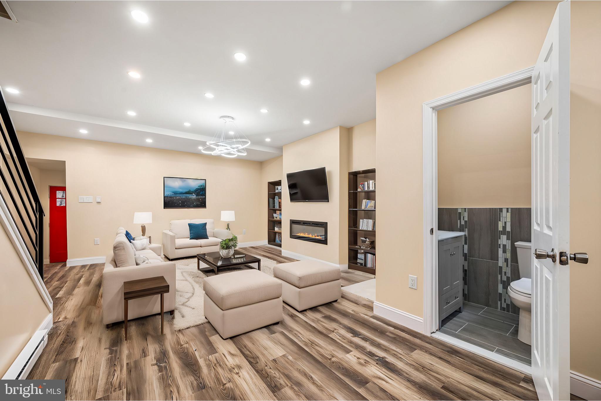 GERMANTOWN - Residential