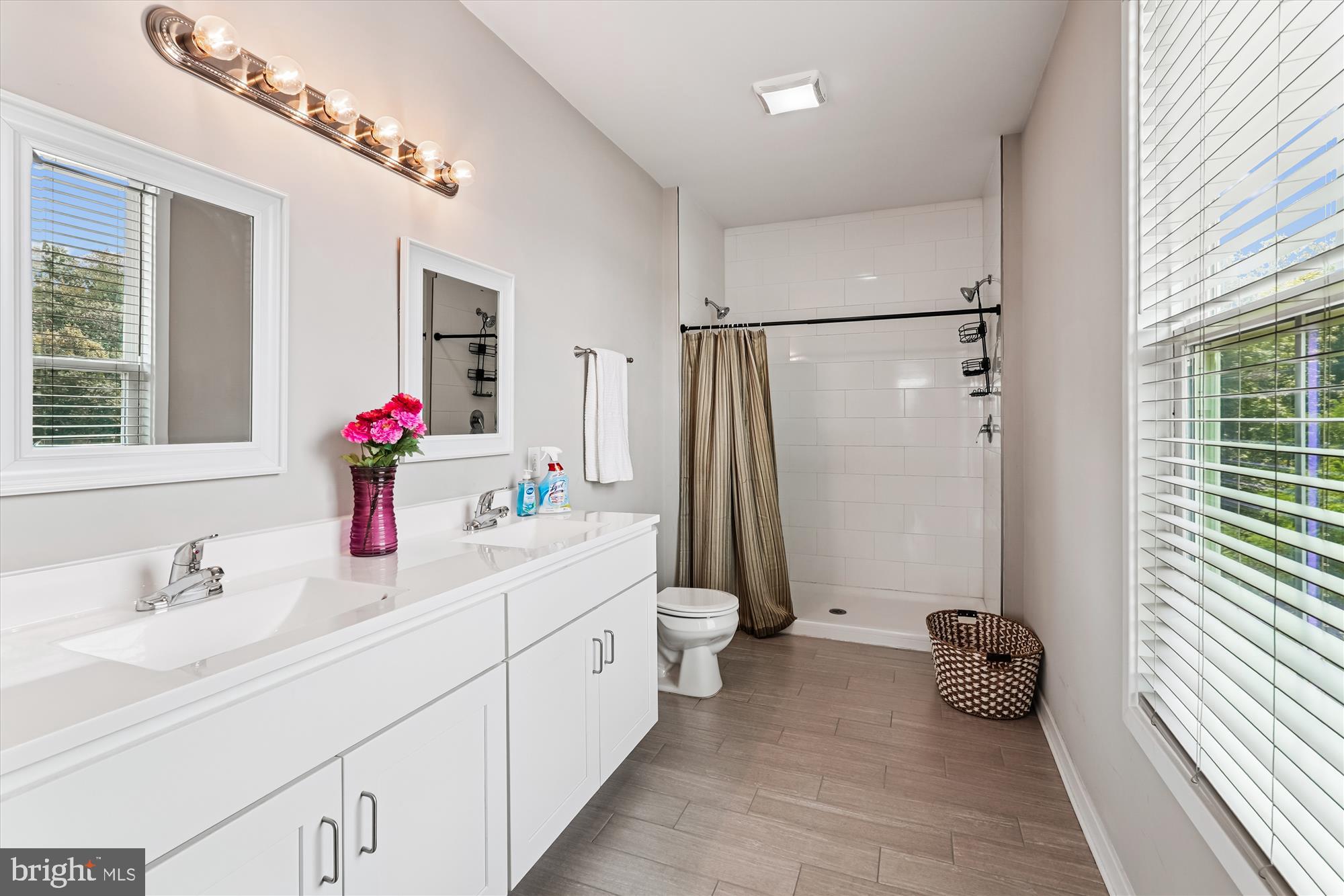 ARDEN DISTRICT - Residential